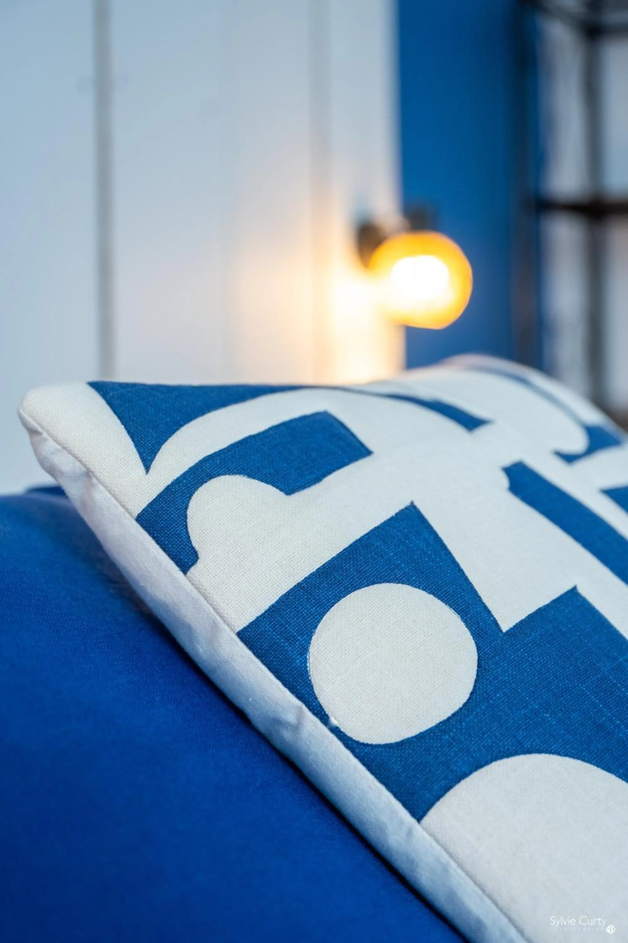 Decorative detail, Bed in Hotel La Roseraie