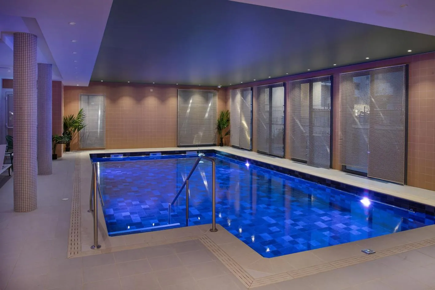 Swimming pool in Résidence DOMITYS - L'Athénée