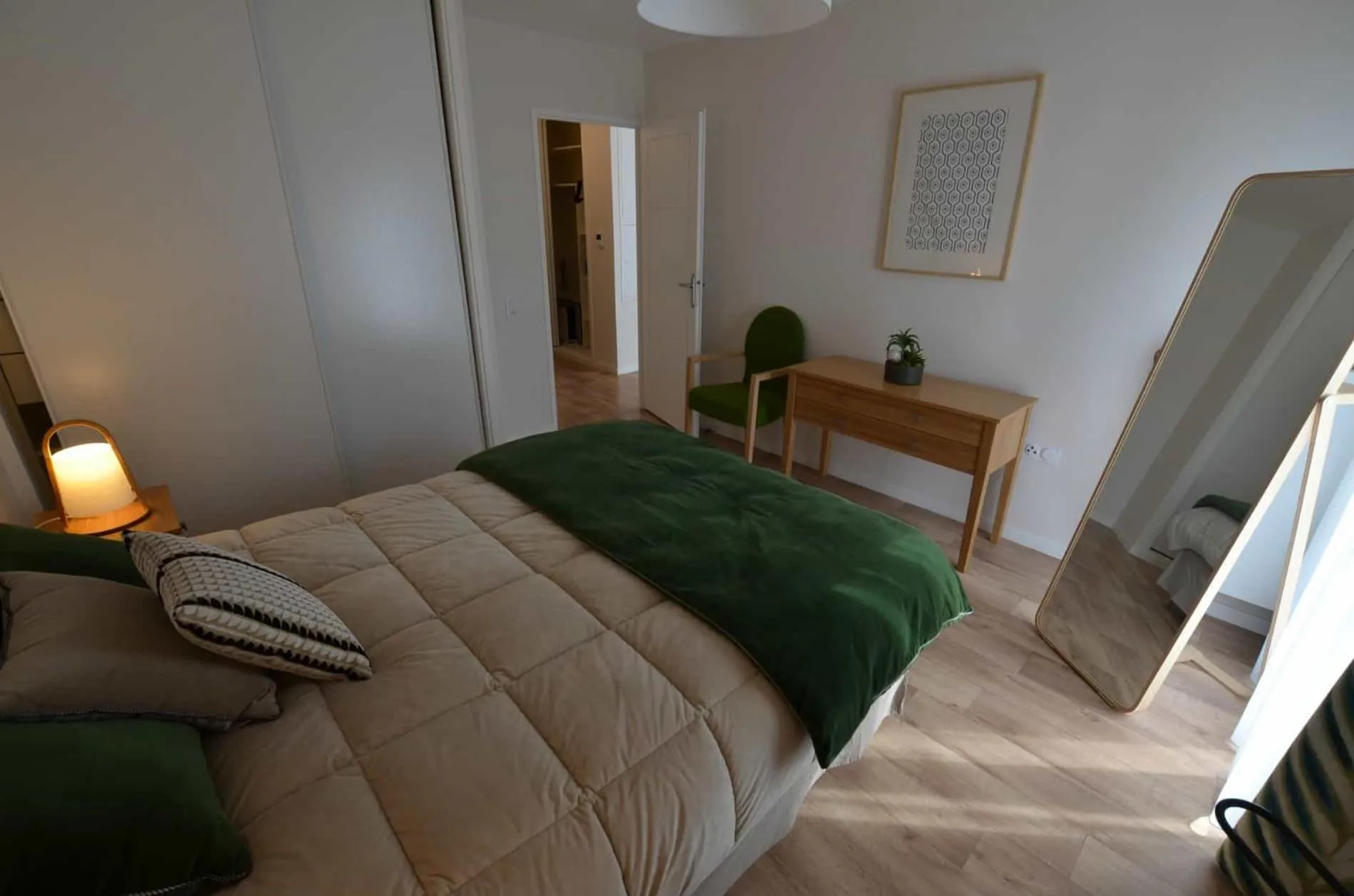 Photo of the whole room, Bed in Résidence DOMITYS - L'Athénée