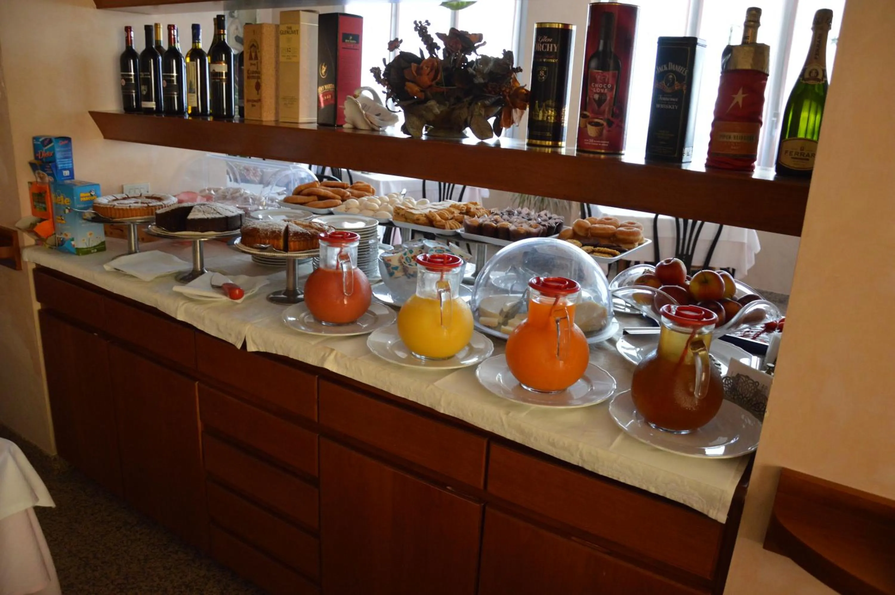 Buffet breakfast in Hotel Diga