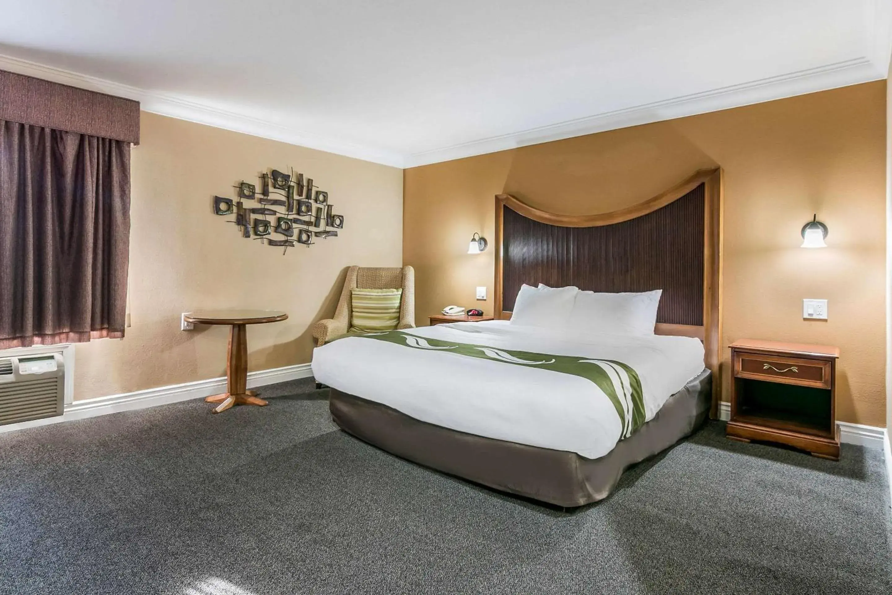 Quality Inn & Suites Atlanta Airport South Quality Inn & Suites Atlanta Airport South