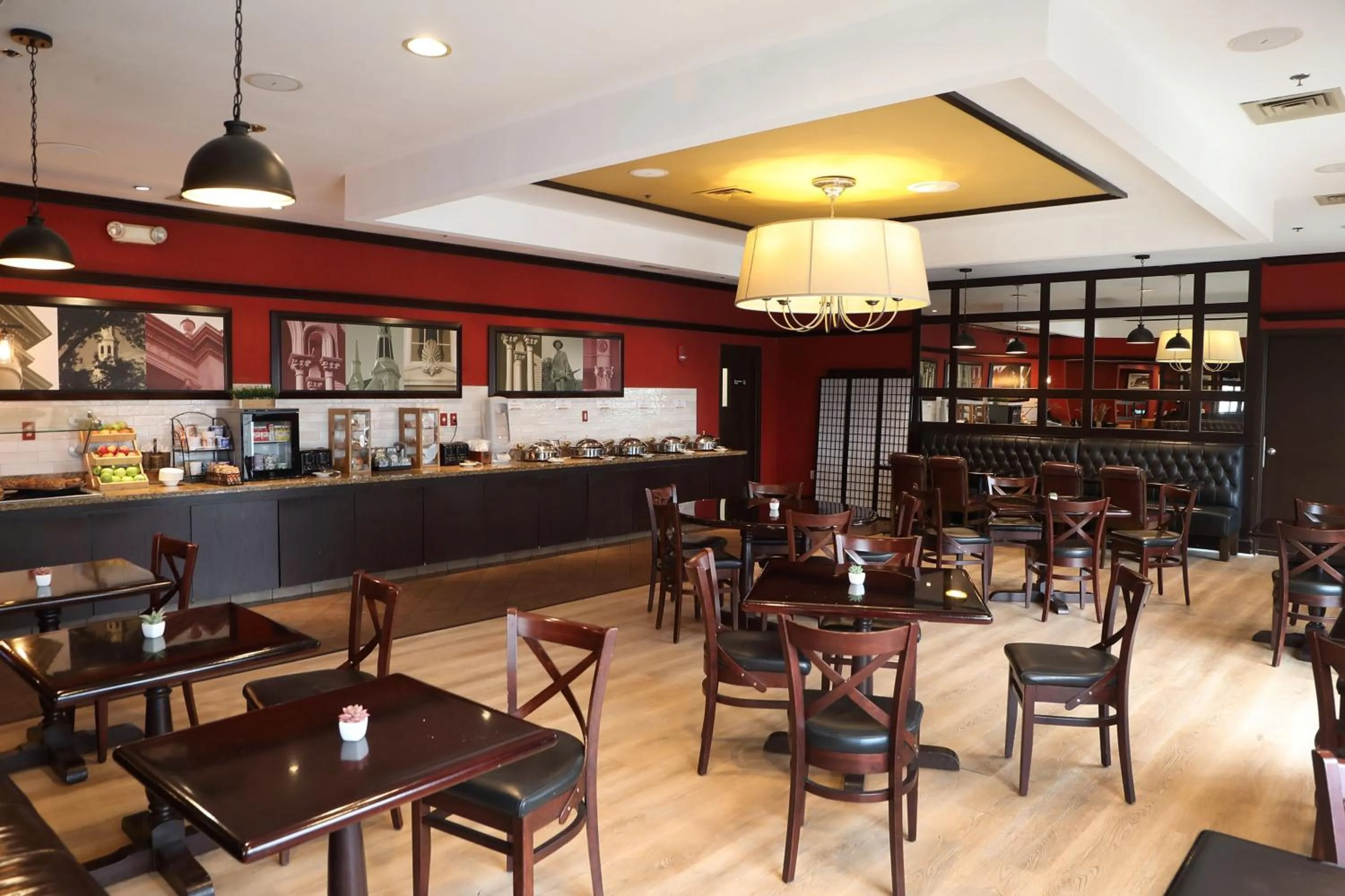 Breakfast in Four Points by Sheraton Wakefield Boston Hotel & Conference Center