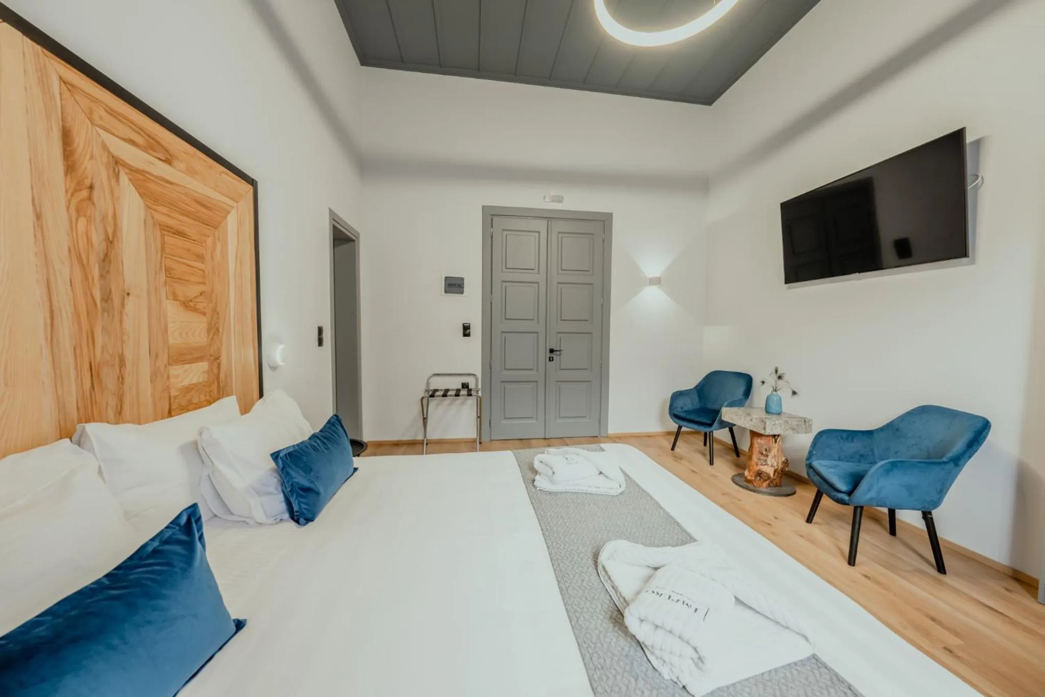 Bed in Impero Nafplio Hotel & Suites