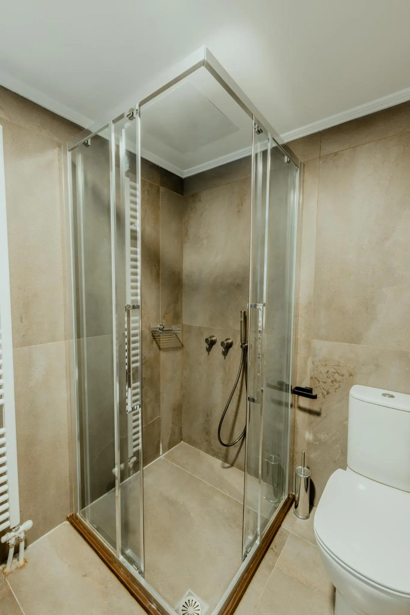 Shower in Impero Nafplio Hotel & Suites