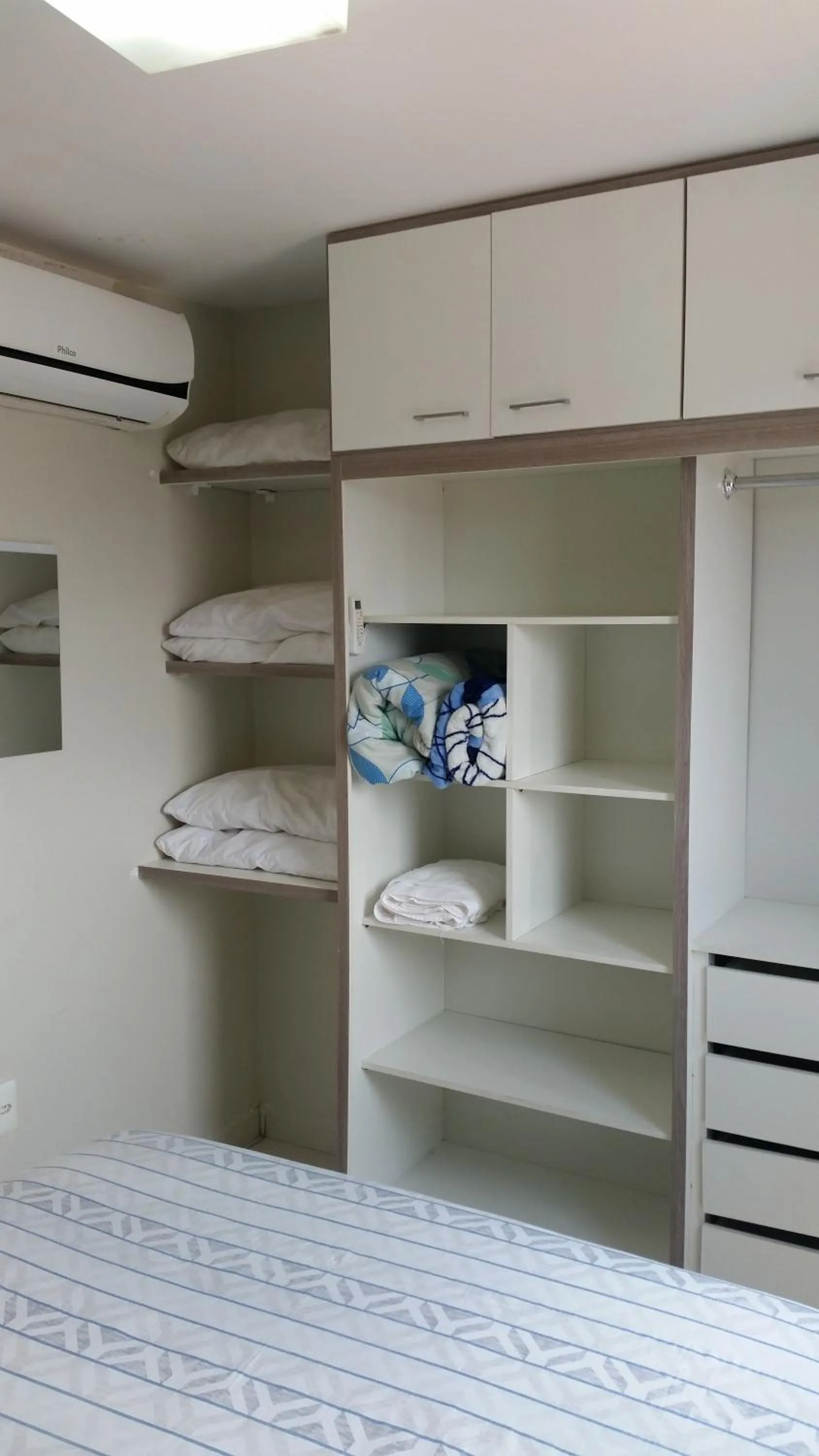 wardrobe in Edifício Galés da Pajuçara