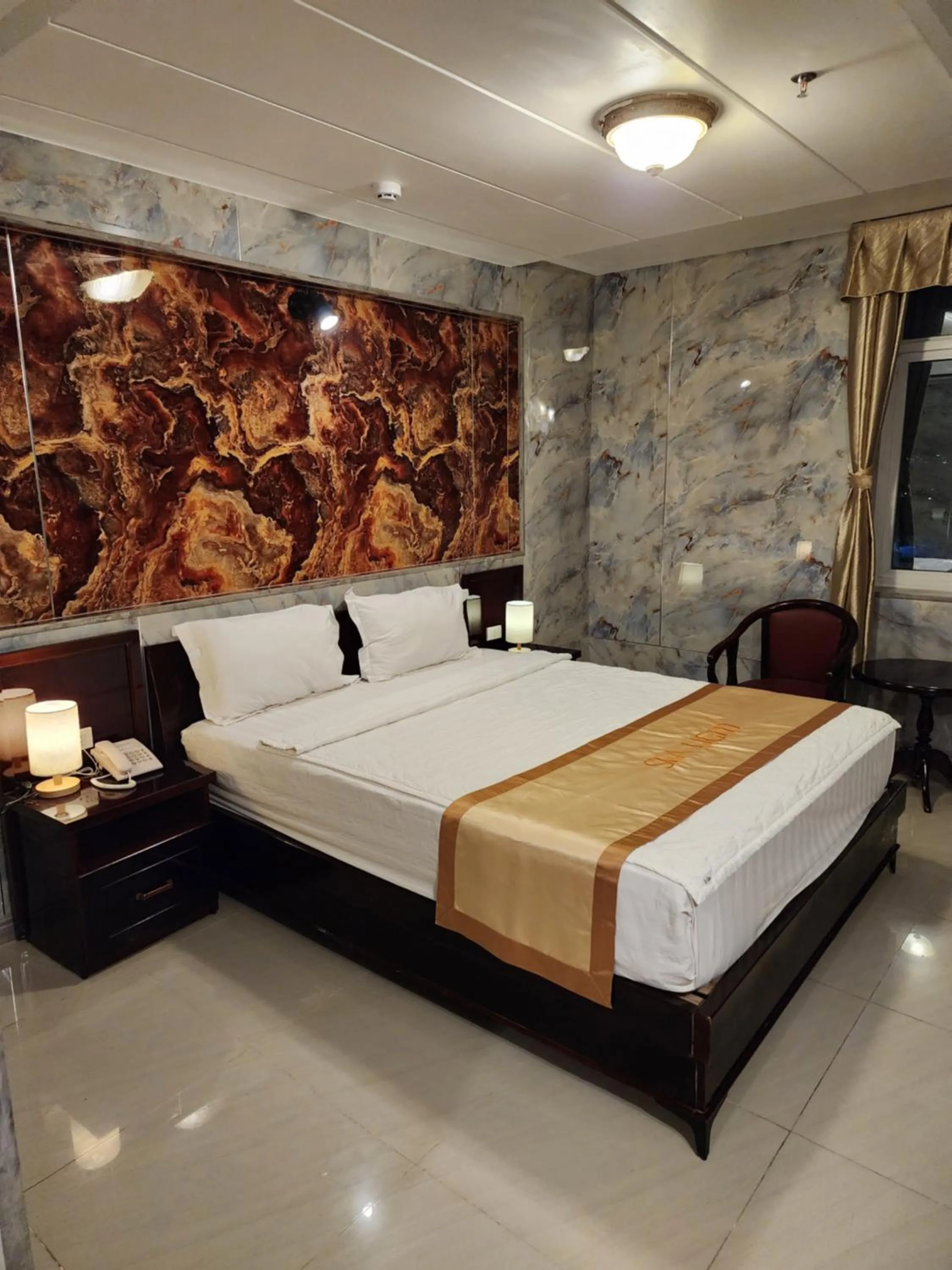 Bedroom, Bed in Sea Light Hotel