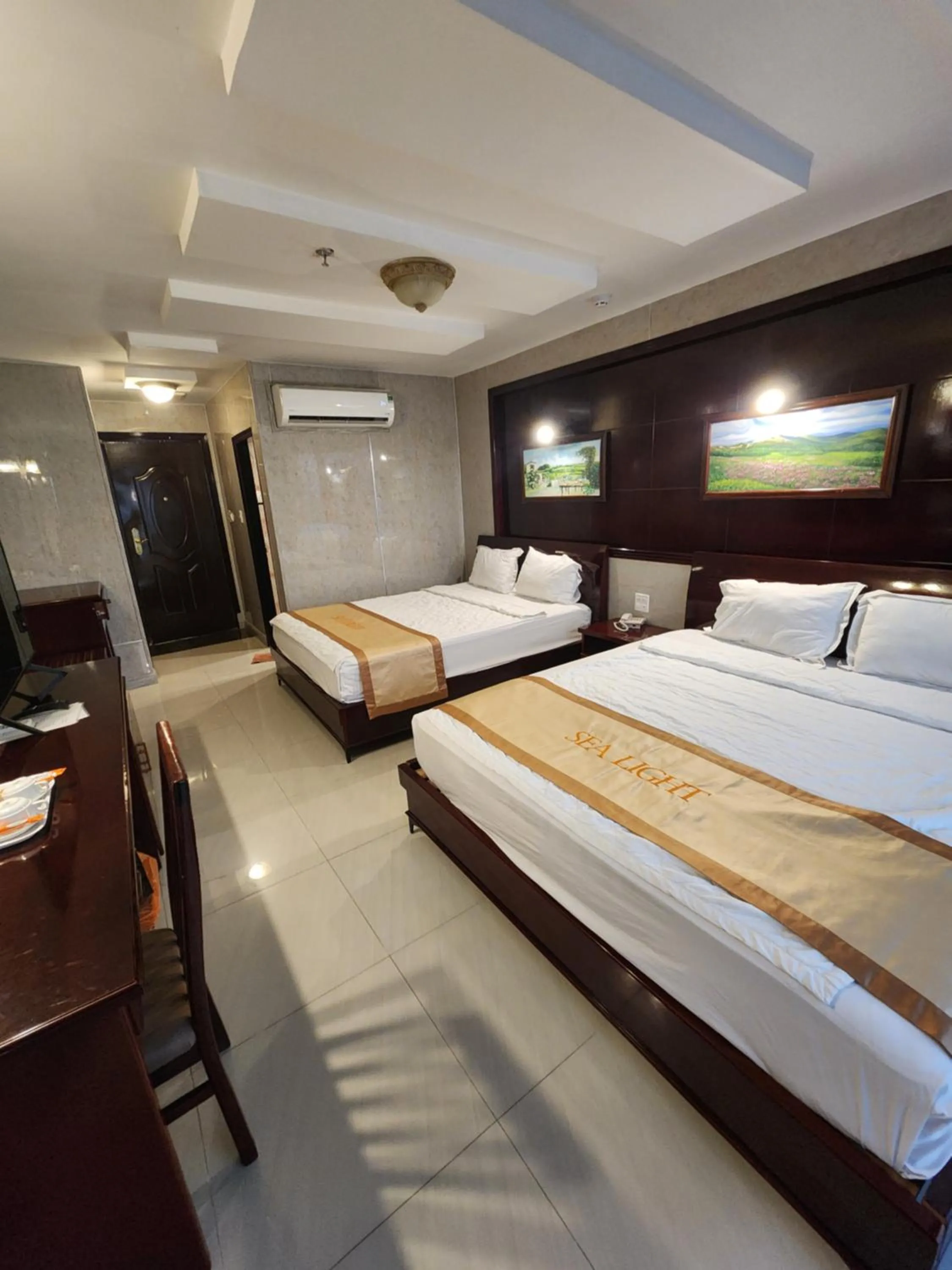 Bedroom, Bed in Sea Light Hotel