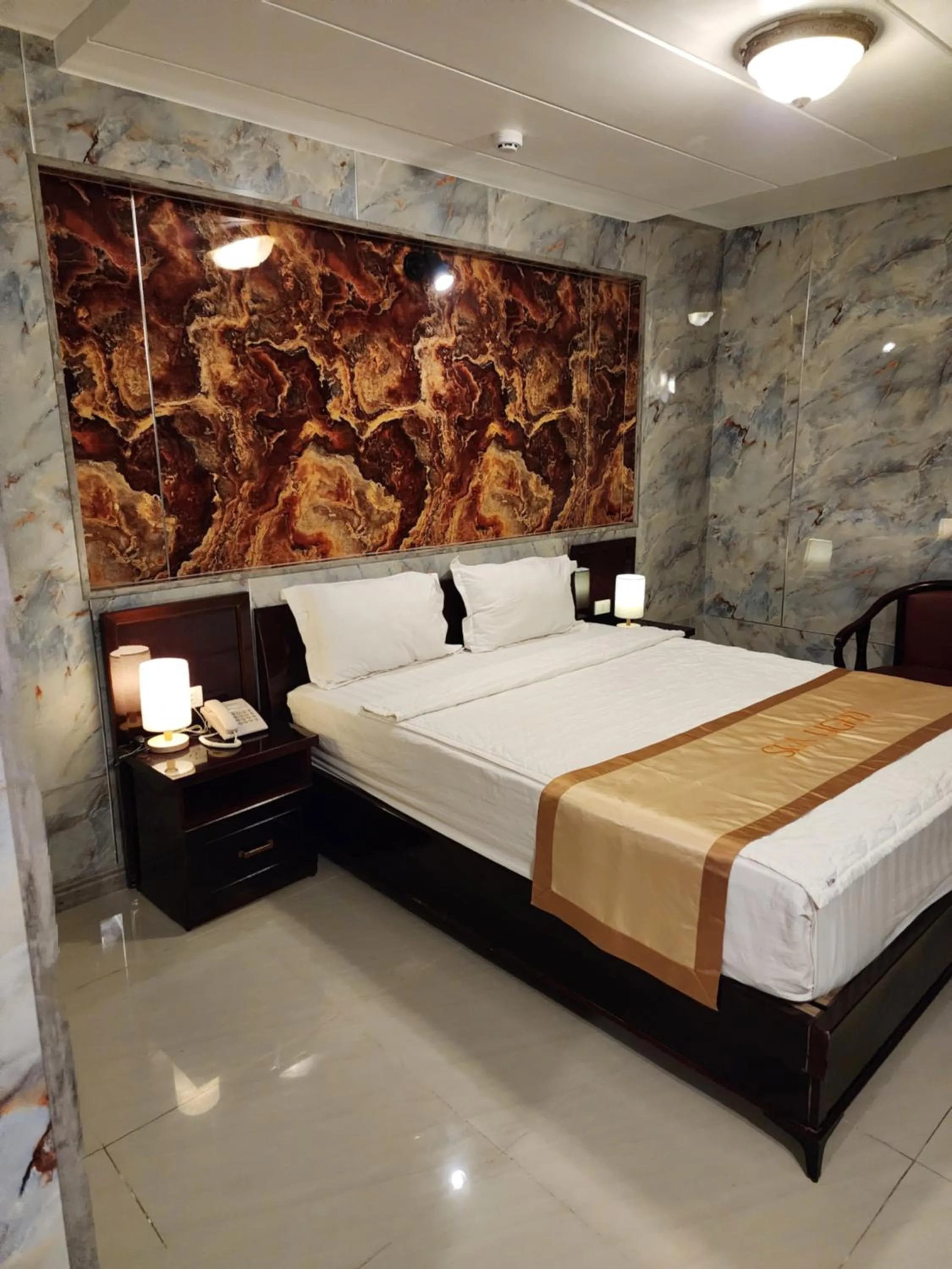 Bedroom, Bed in Sea Light Hotel