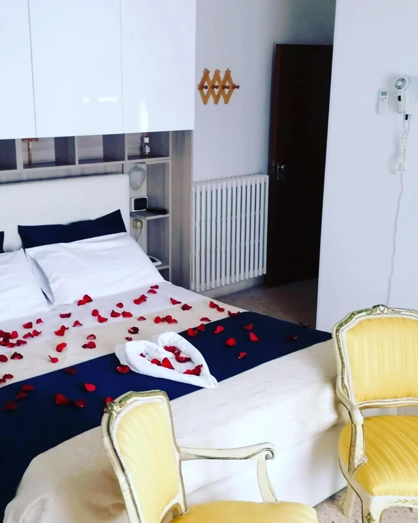 Bed in Dea Della Salute Hotel