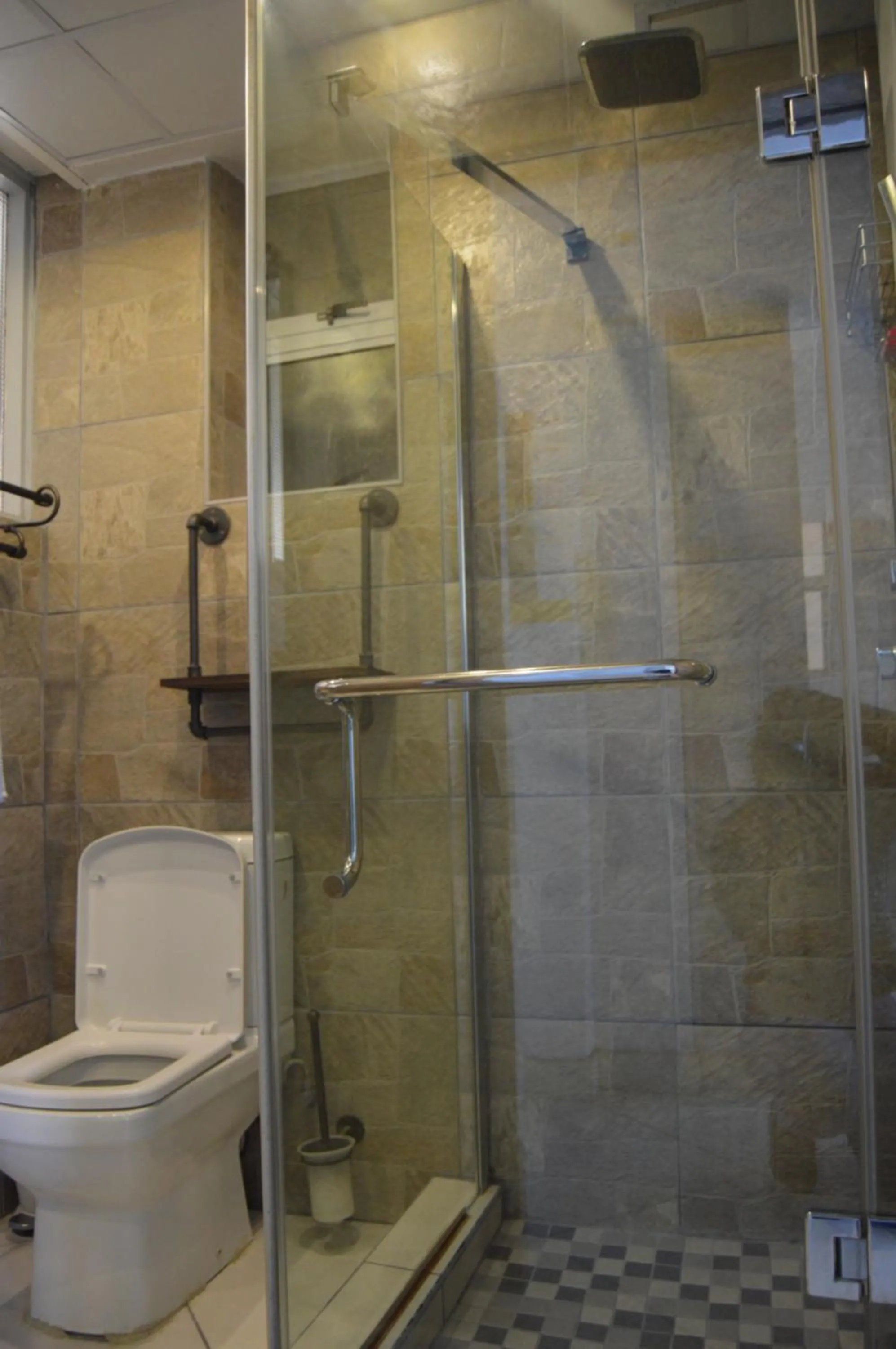 Bathroom in Accommodation Front - Classy 4 Sleeper with Ocean Views