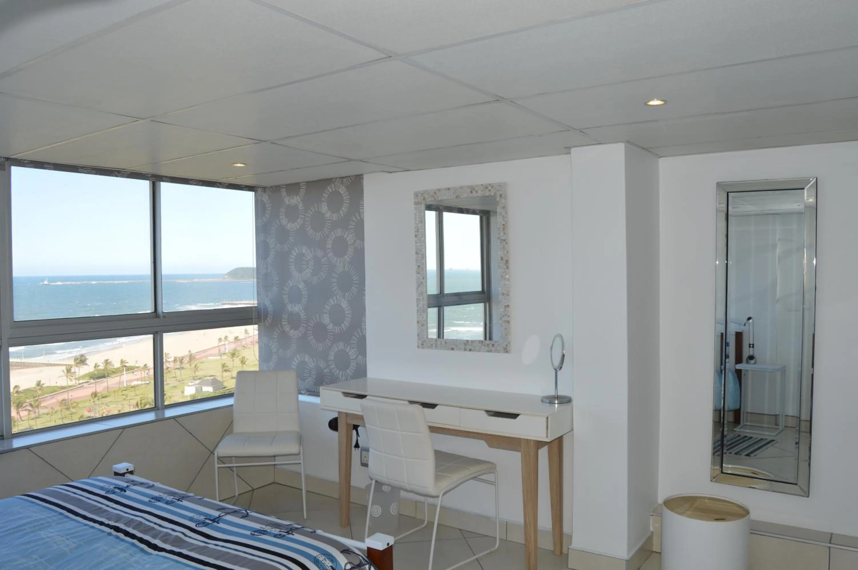 Sea view, Bed in Accommodation Front - Classy 4 Sleeper with Ocean Views
