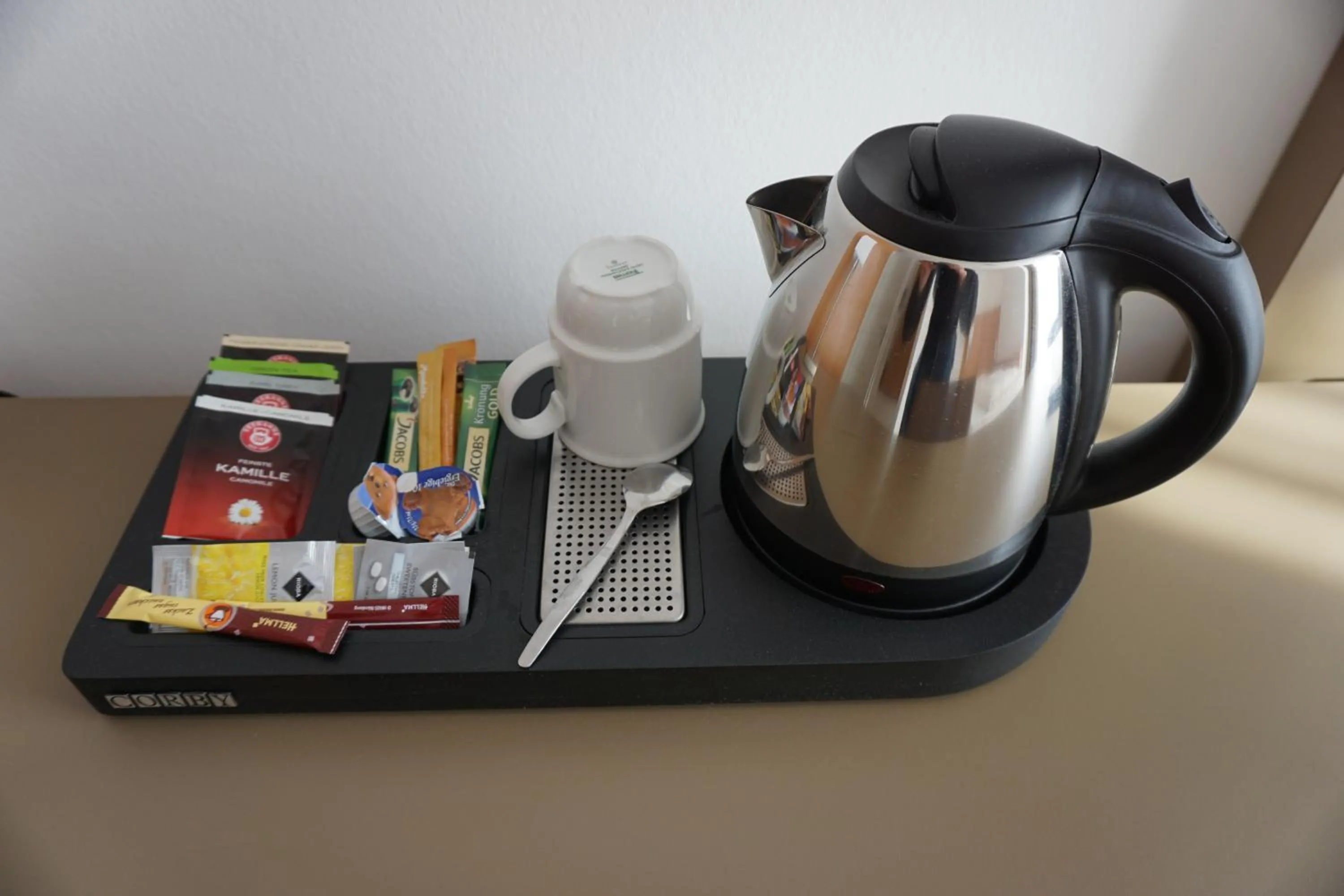 Coffee/tea facilities in Chrisma