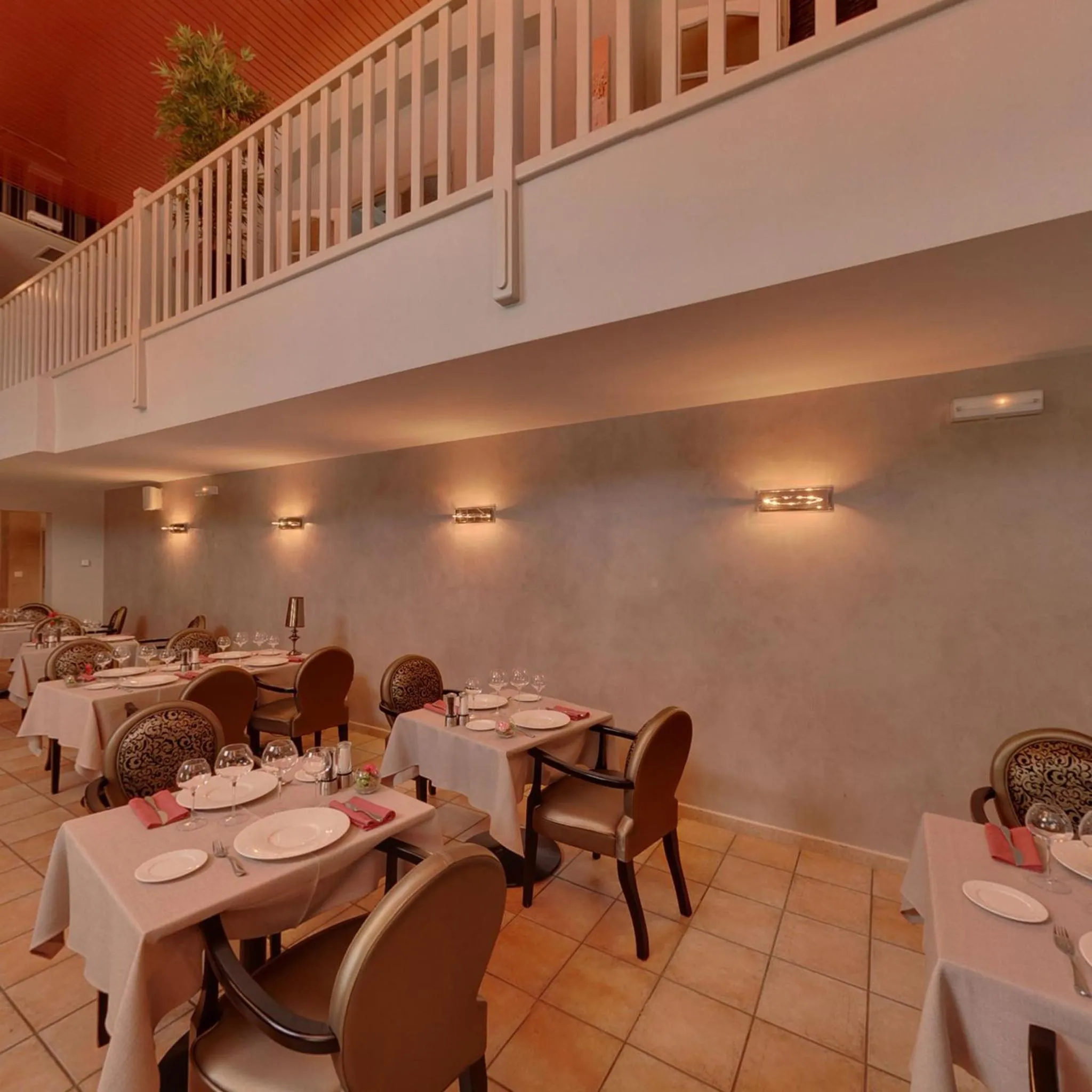 Restaurant/places to eat in Le Domaine des Oliviers