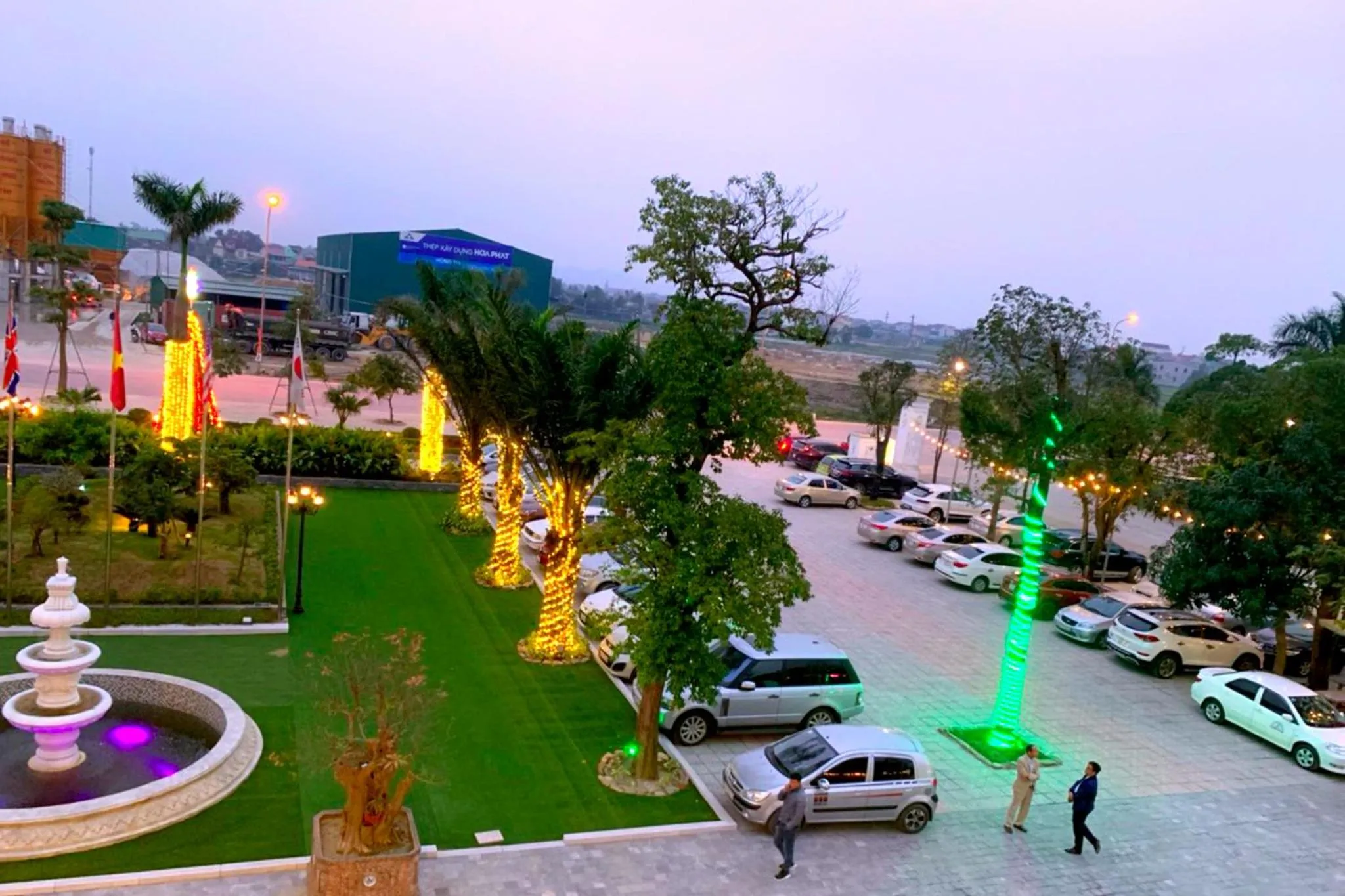 Parking in Thông Đỏ Hotel