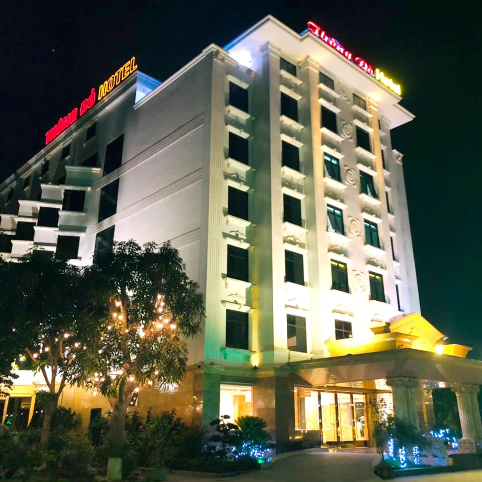 Property building in Thông Đỏ Hotel