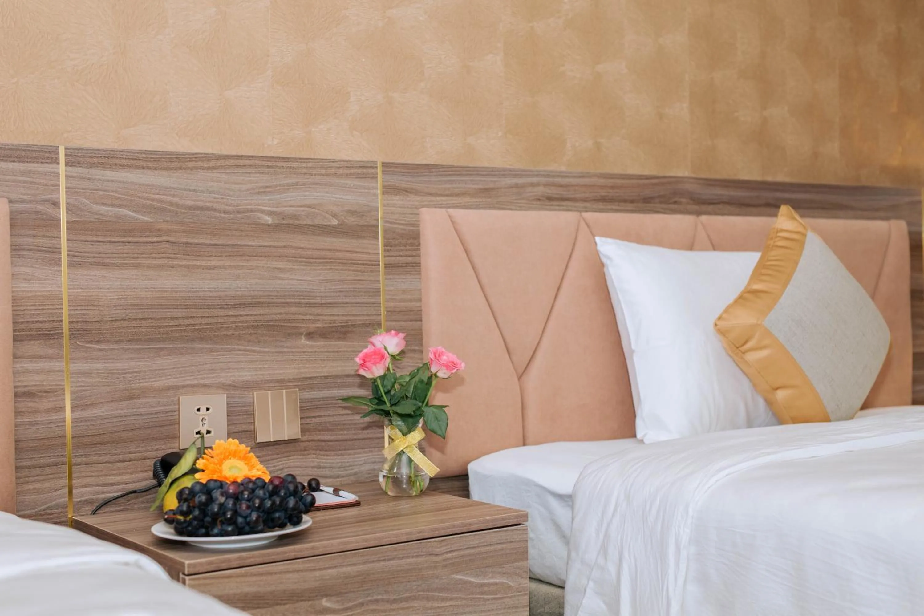 Bed in Thông Đỏ Hotel