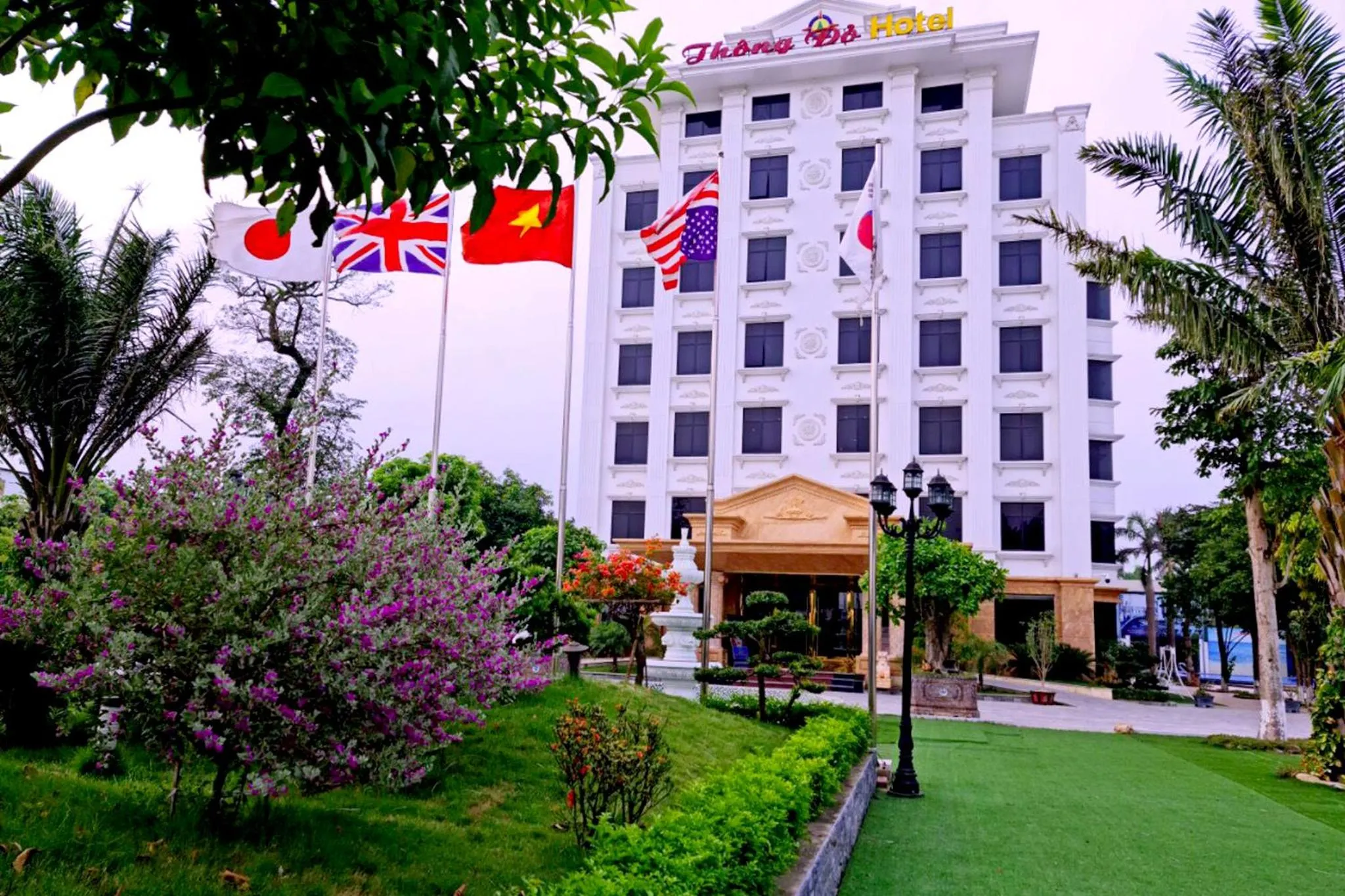 Property building in Thông Đỏ Hotel