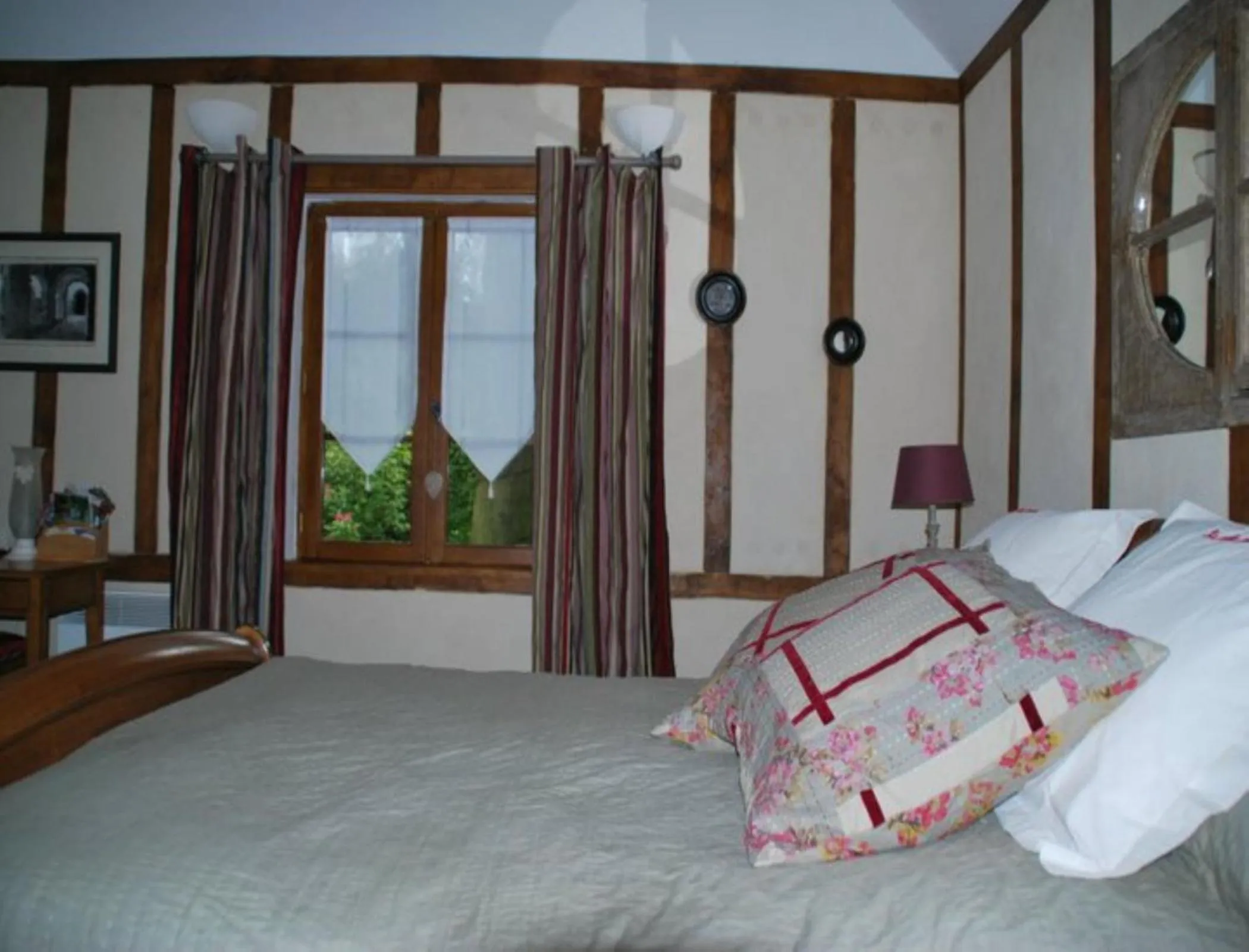 Bed in Chambres d'hôtes La Petite Flambée