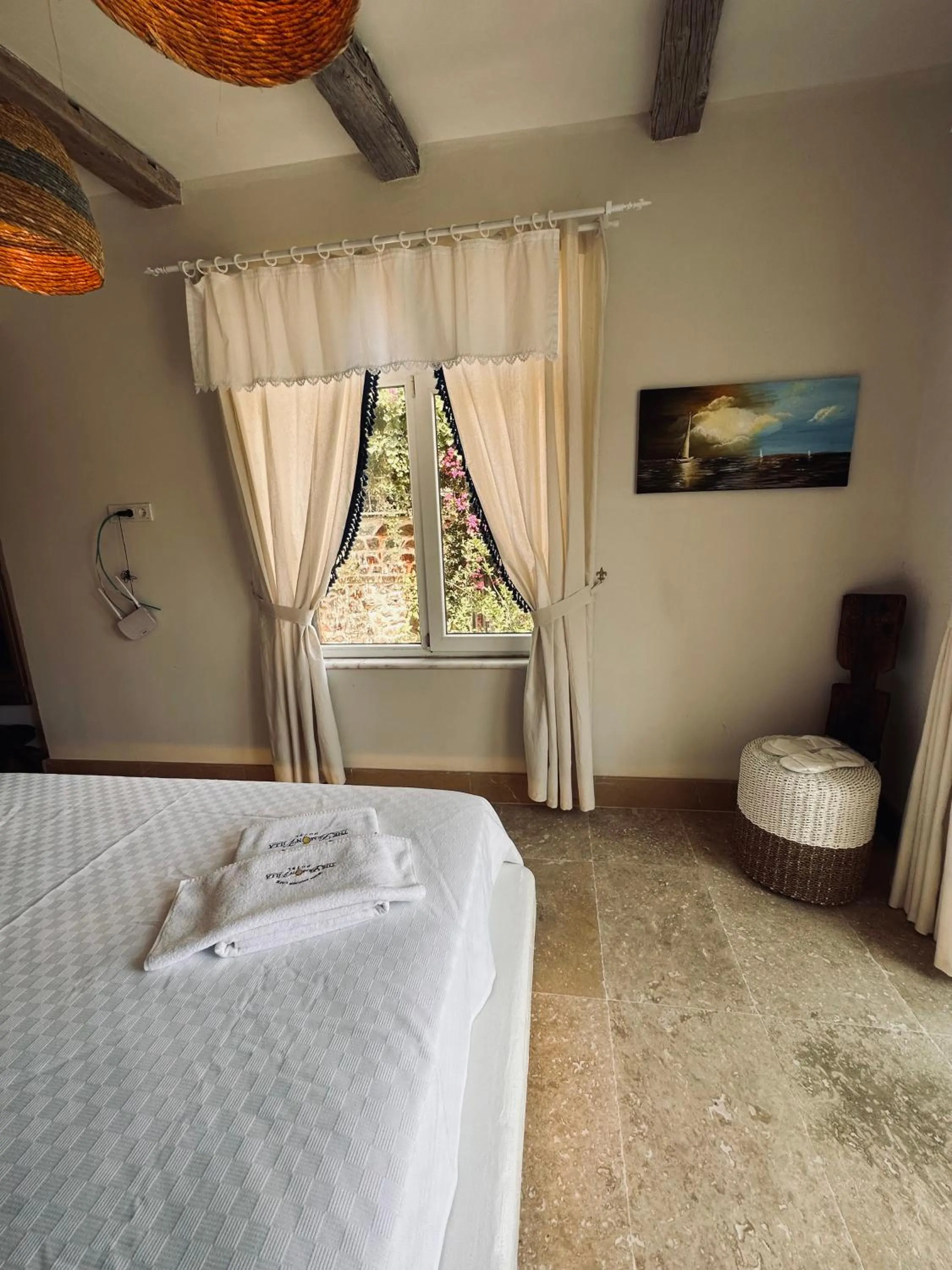 Bed in Lemon Villa Hotel