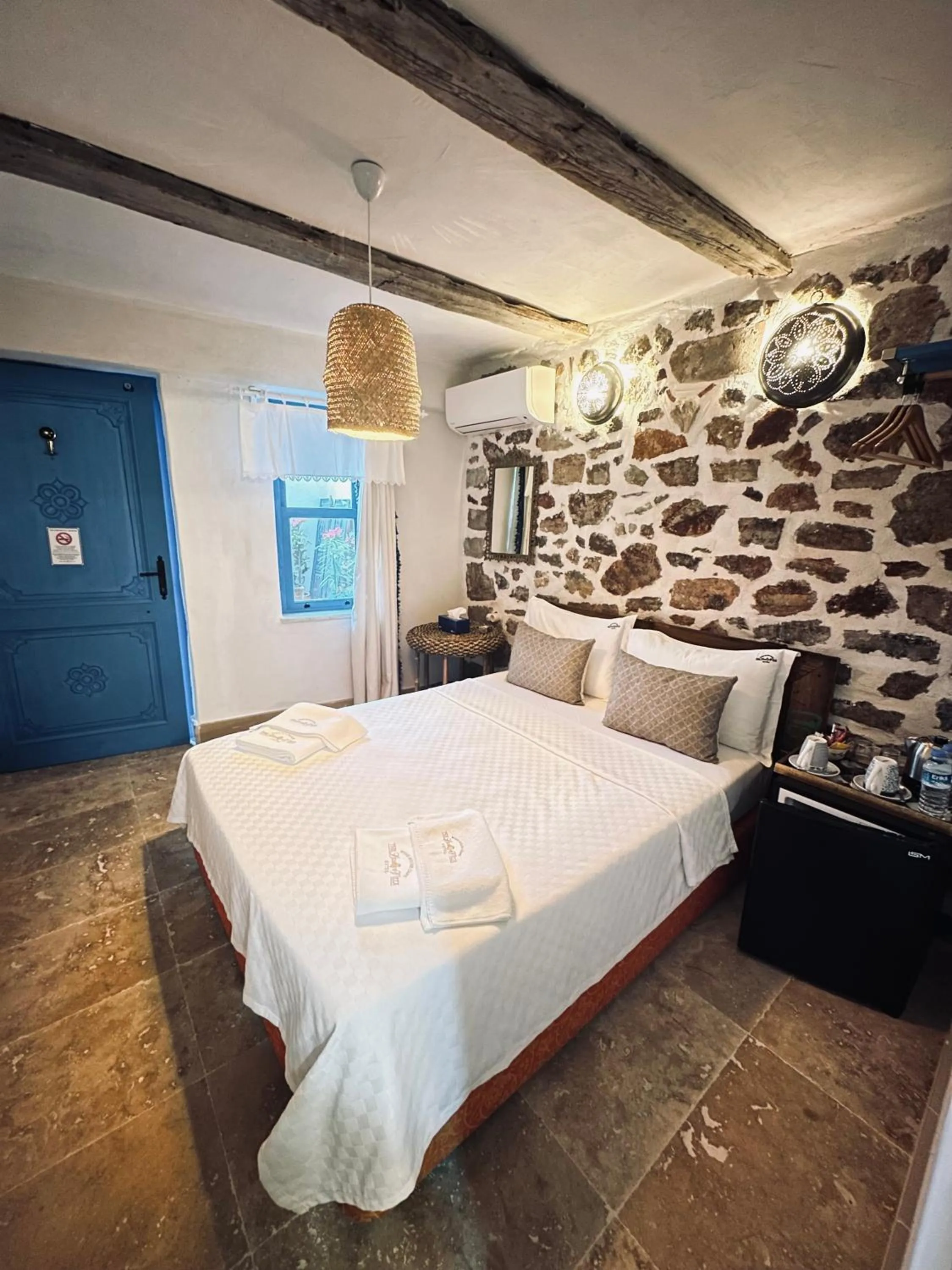 Bed in Lemon Villa Hotel