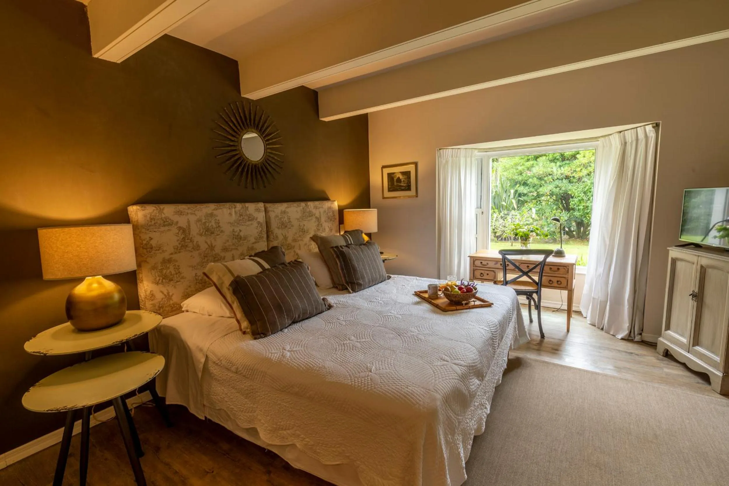 Bedroom, Bed in Hotel L'Auberge