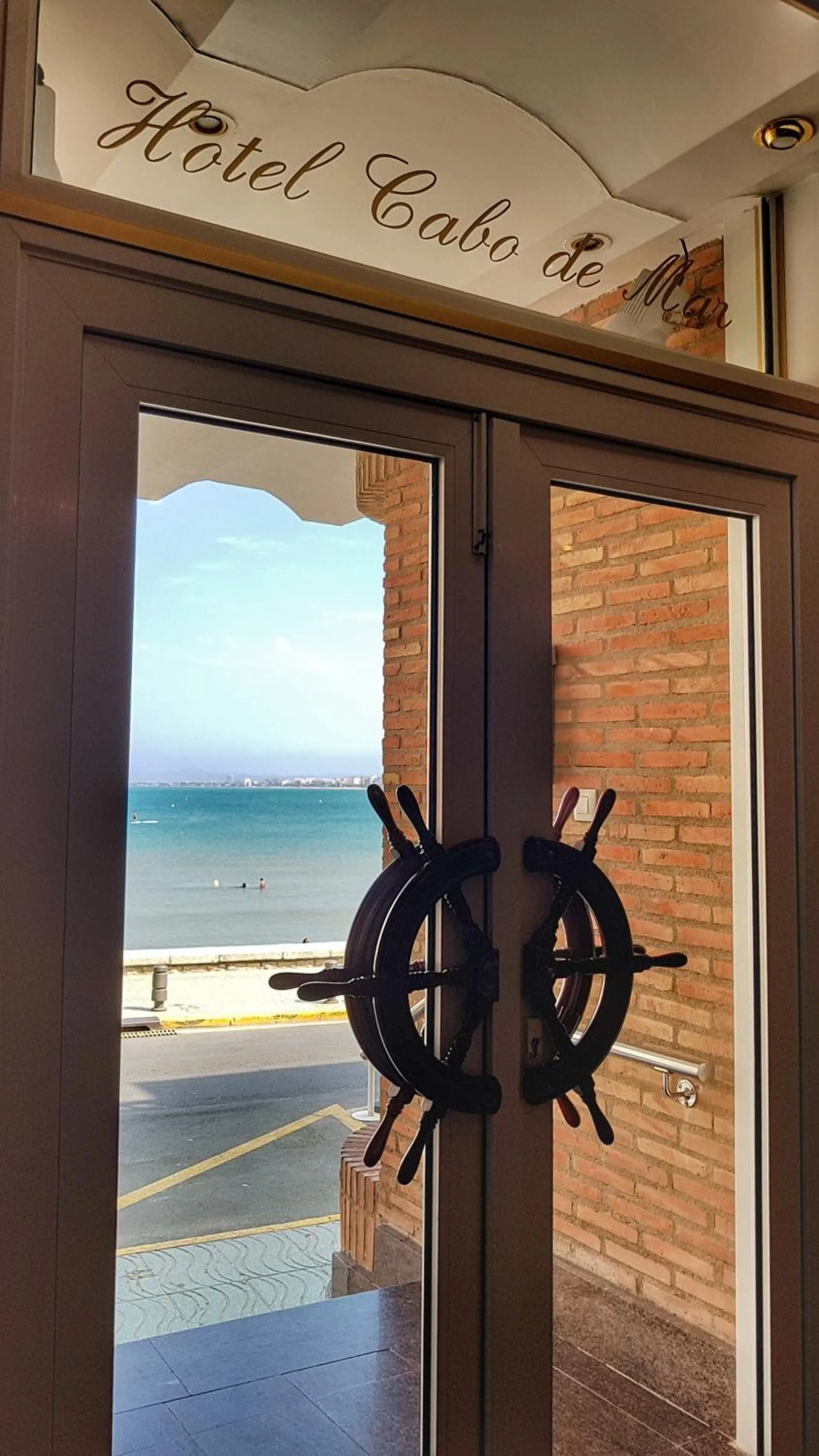 Facade/entrance in Hotel Cabo de Mar