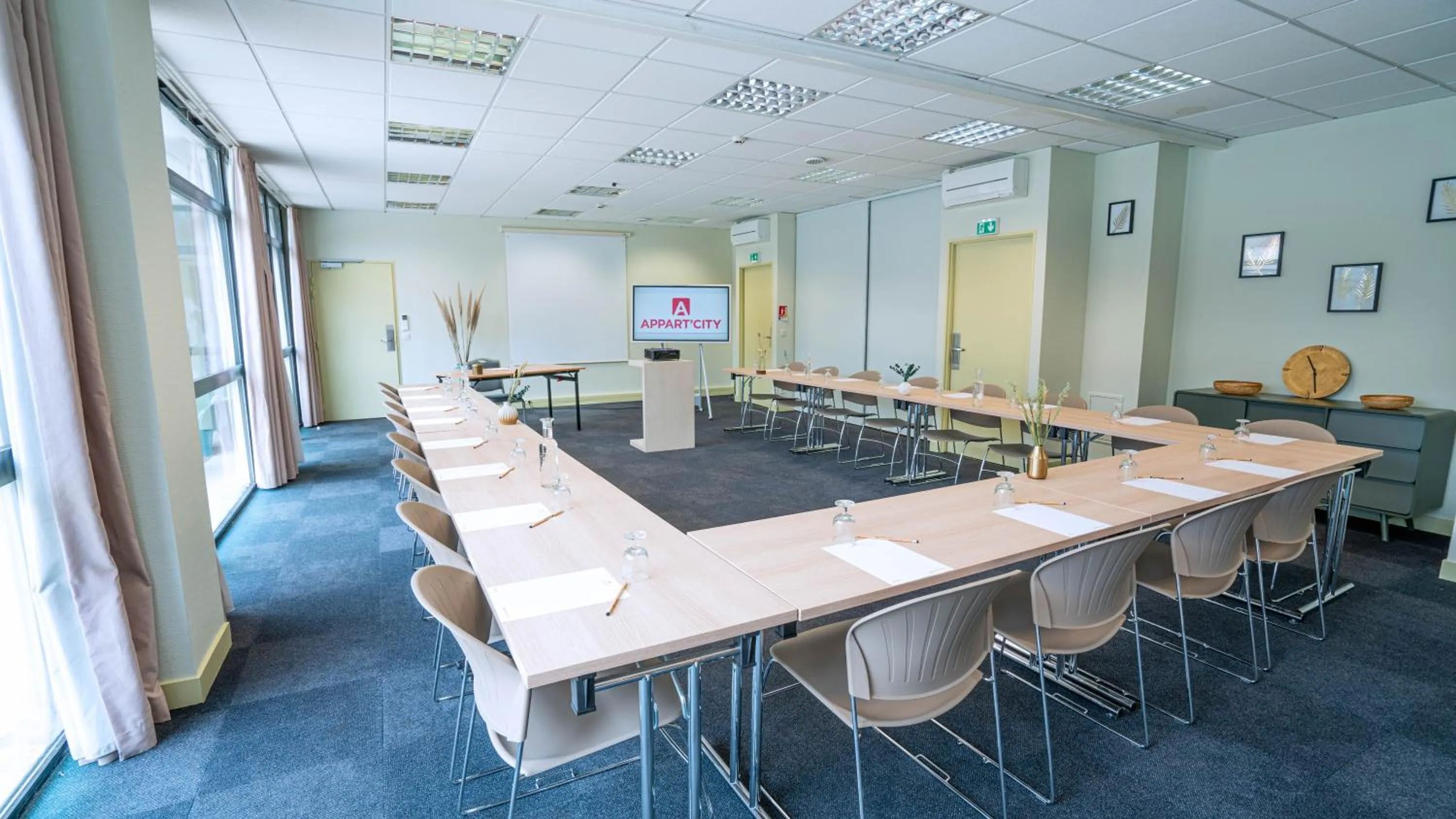 Meeting/conference room in Appart'City Confort Toulouse Purpan