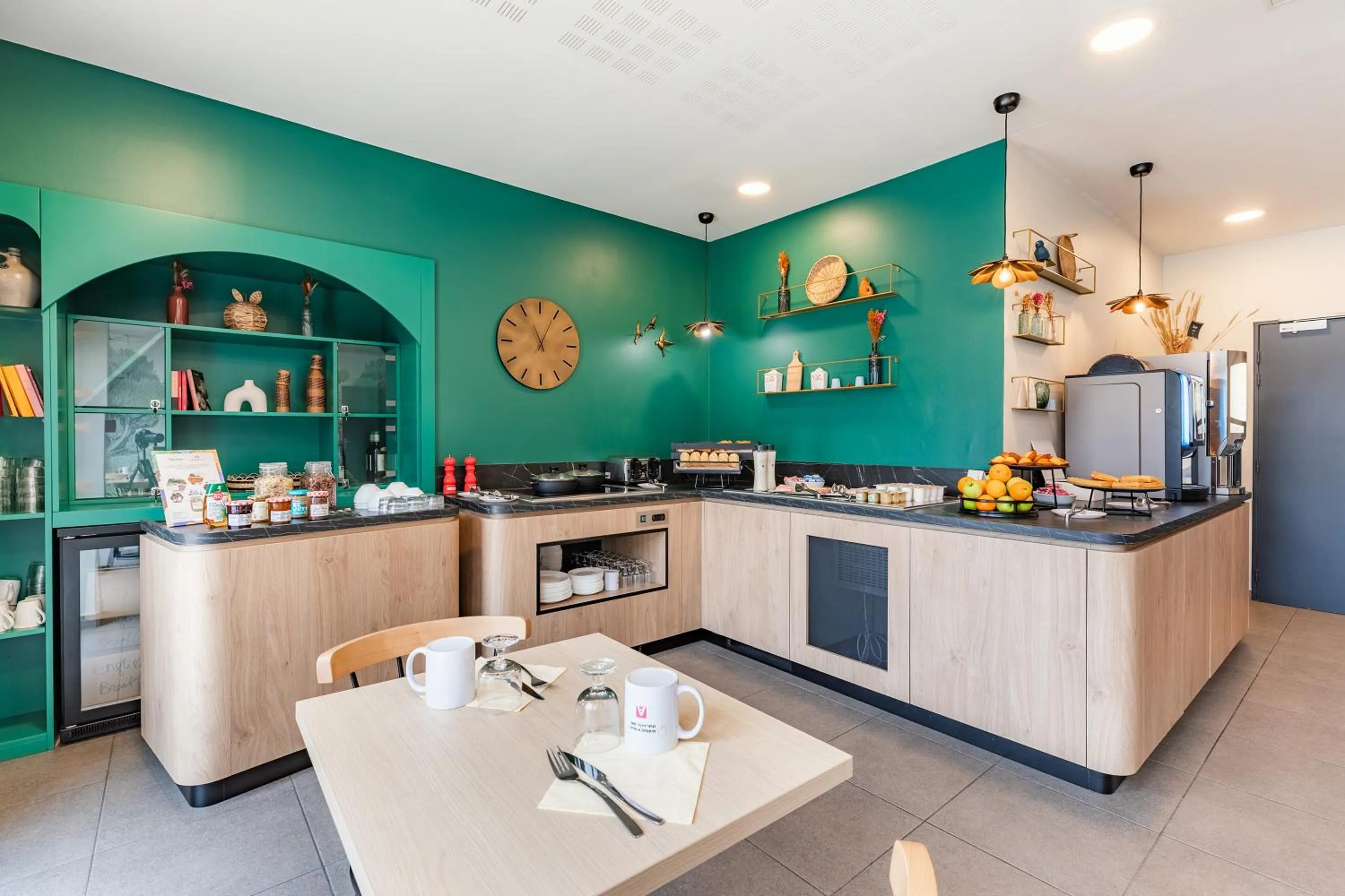 Food and drinks in Appart'City Confort Toulouse Purpan