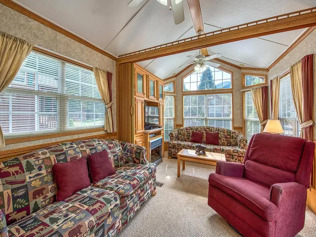 Bedroom in Maggie Valley Cabin Rentals Bedroom in Maggie Valley Cabin Rentals