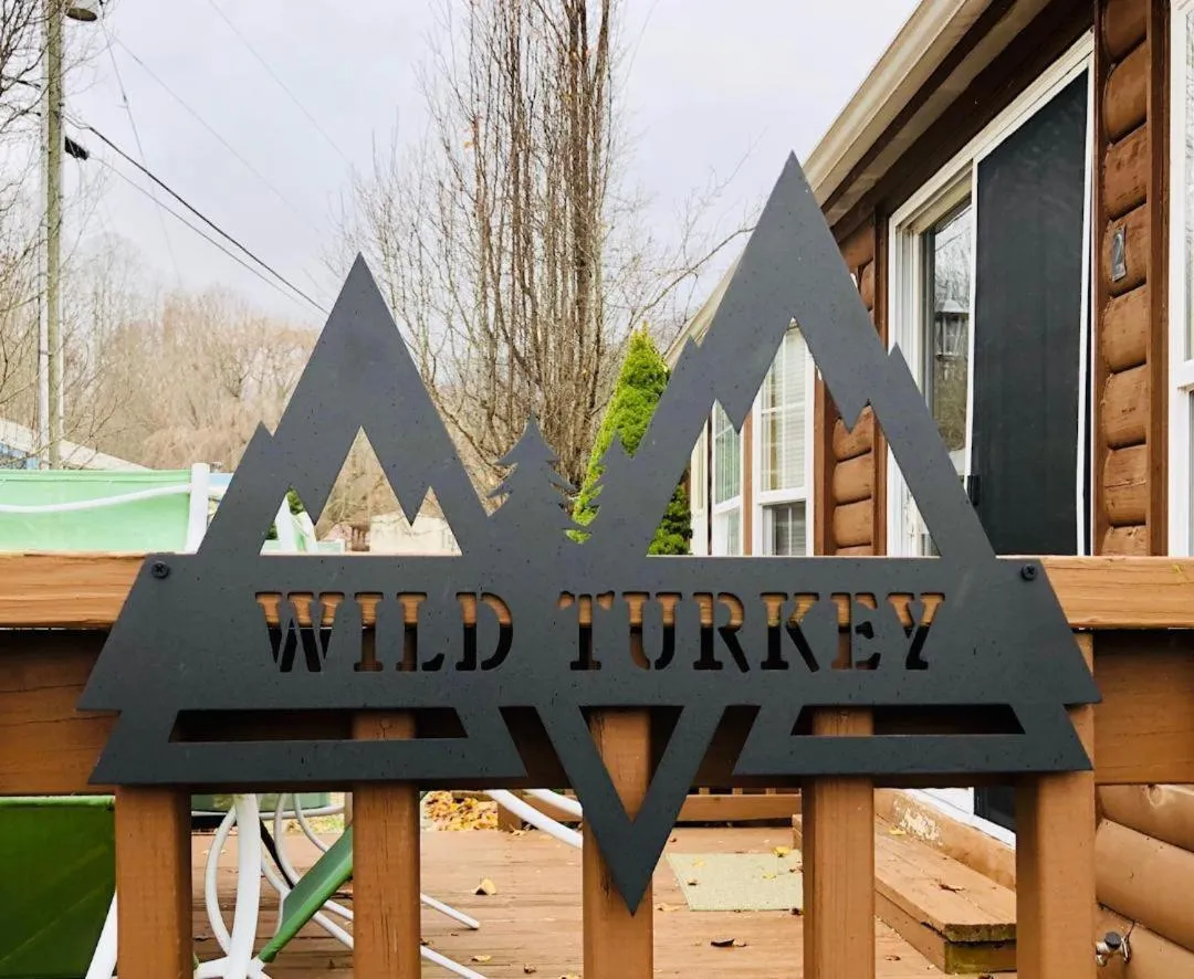 Property building in Maggie Valley Cabin Rentals