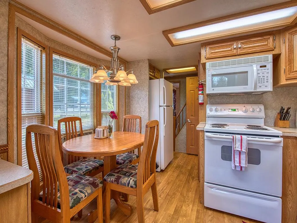 Bedroom in Maggie Valley Cabin Rentals