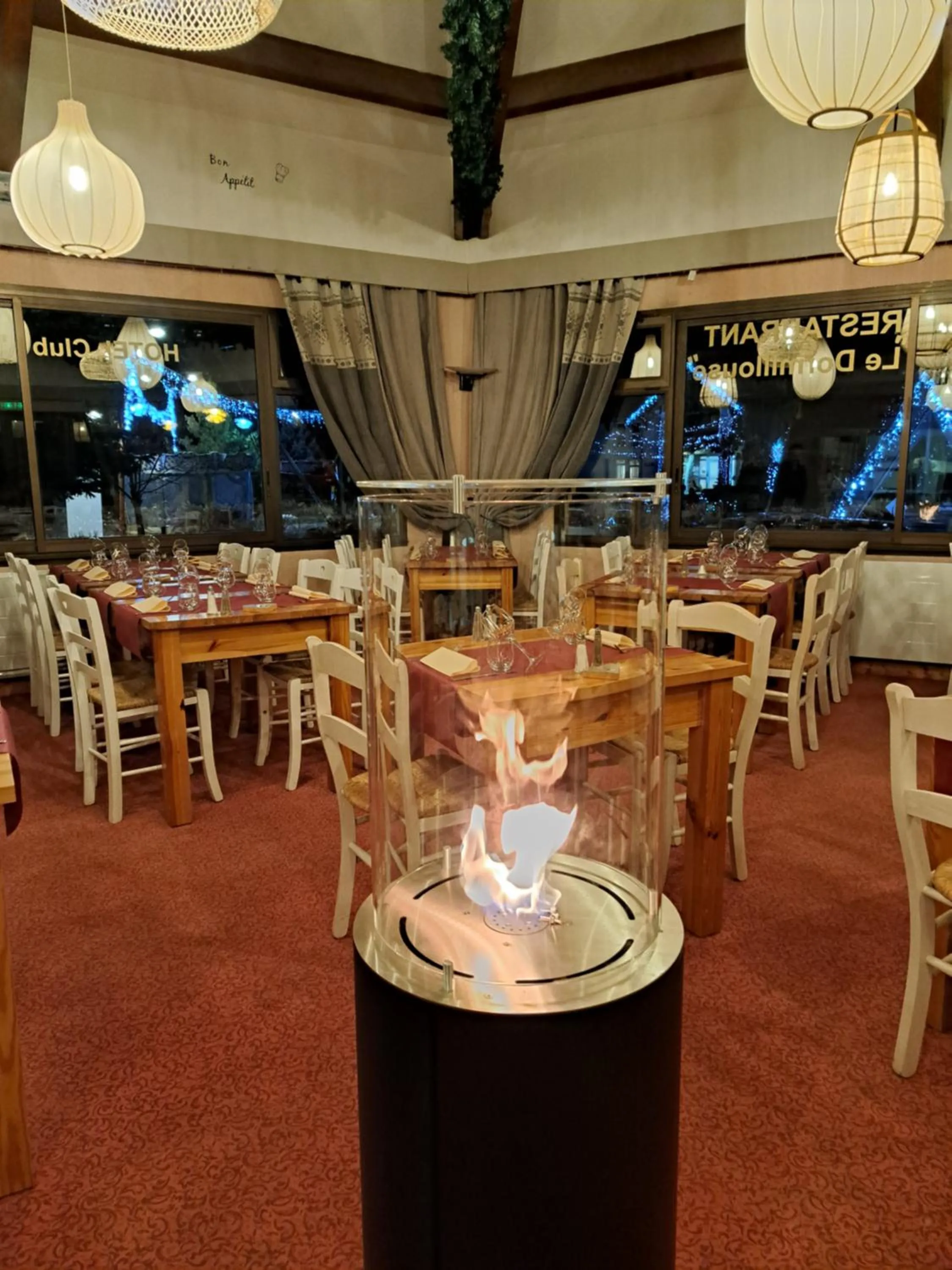 Restaurant/places to eat in Hôtel Espace Montclar