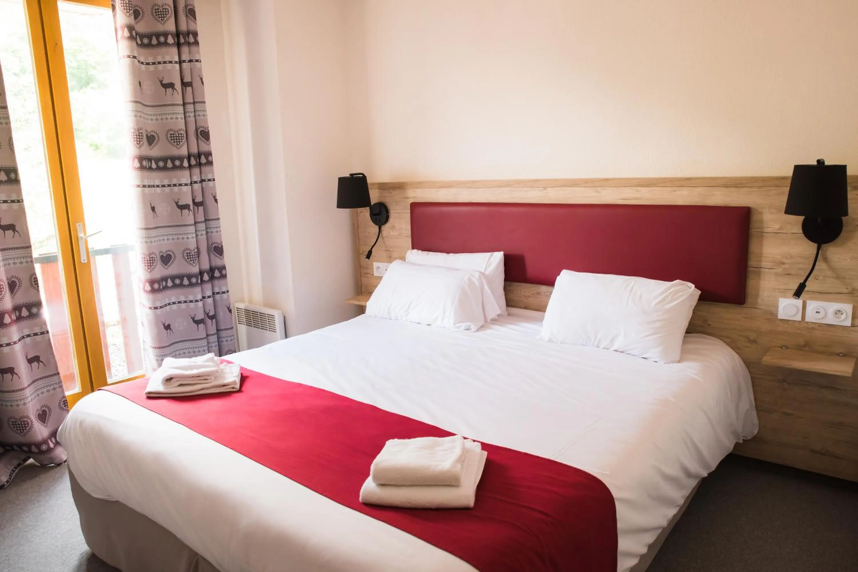 Bed in Hôtel Espace Montclar