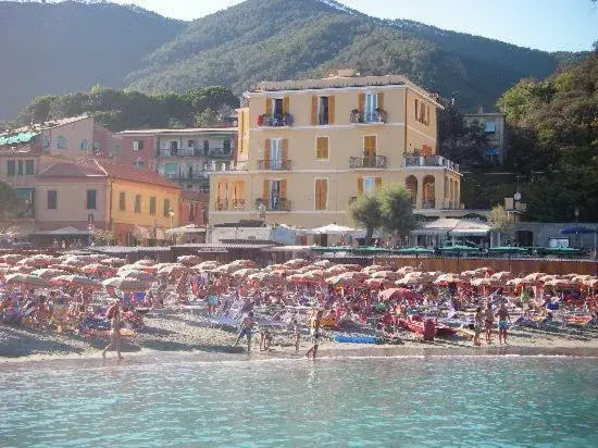 Hotel La Spiaggia Hotel La Spiaggia