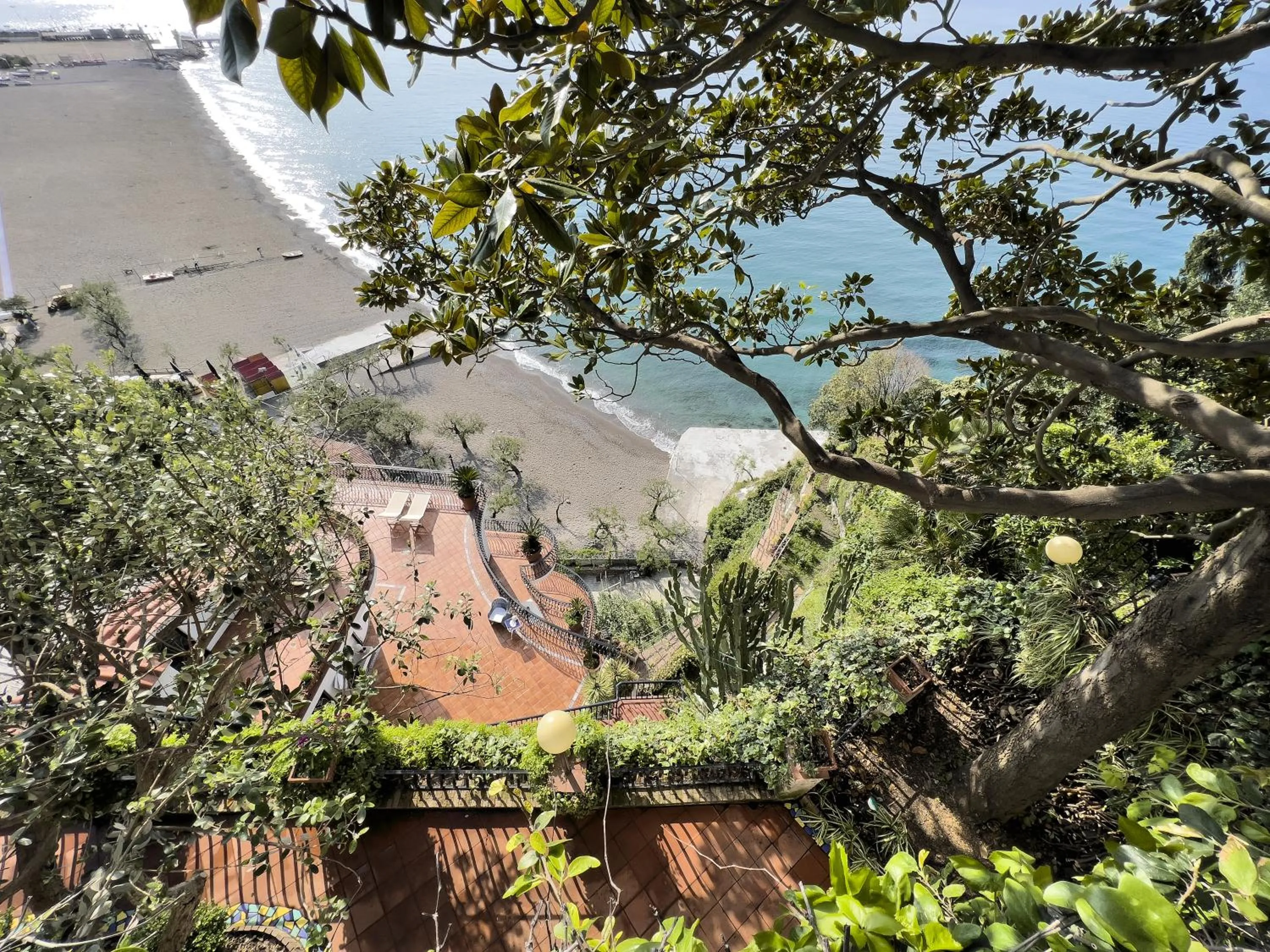Bird's eye view in Due Relais - Panoramic Sea View Suites