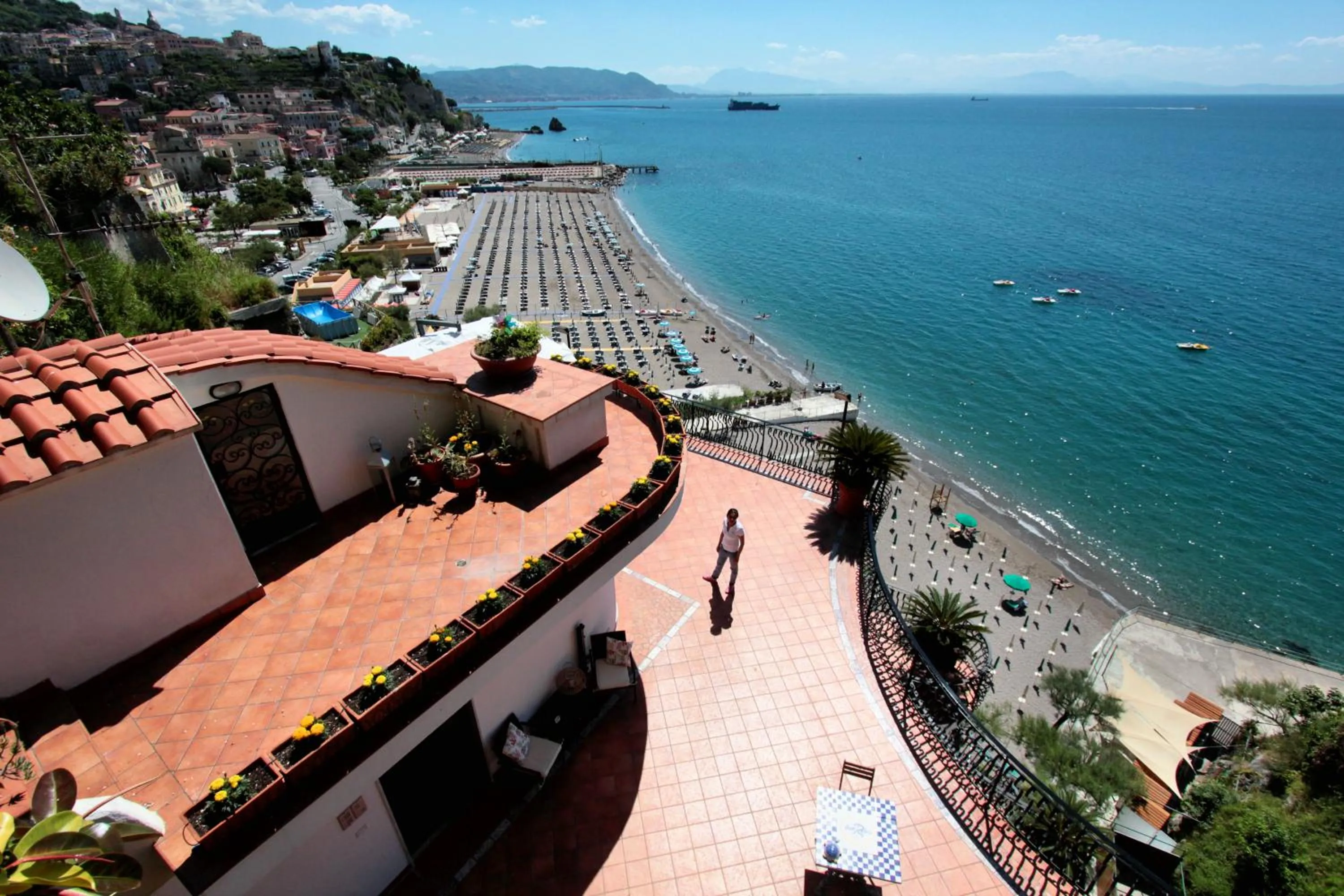 Property building in Due Relais - Panoramic Sea View Suites