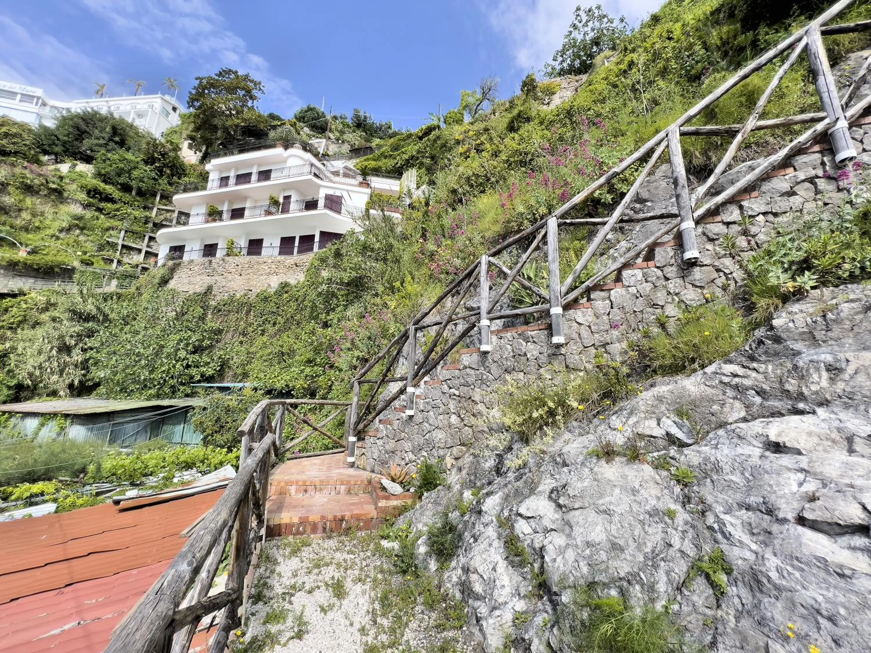 Property building in Due Relais - Panoramic Sea View Suites
