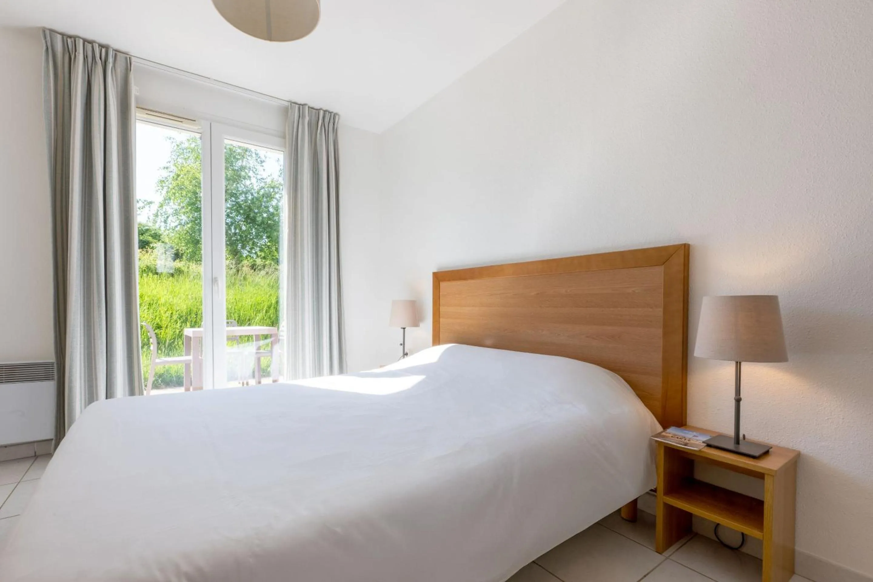 Bedroom, Bed in Résidence Odalys Horizon Morgat