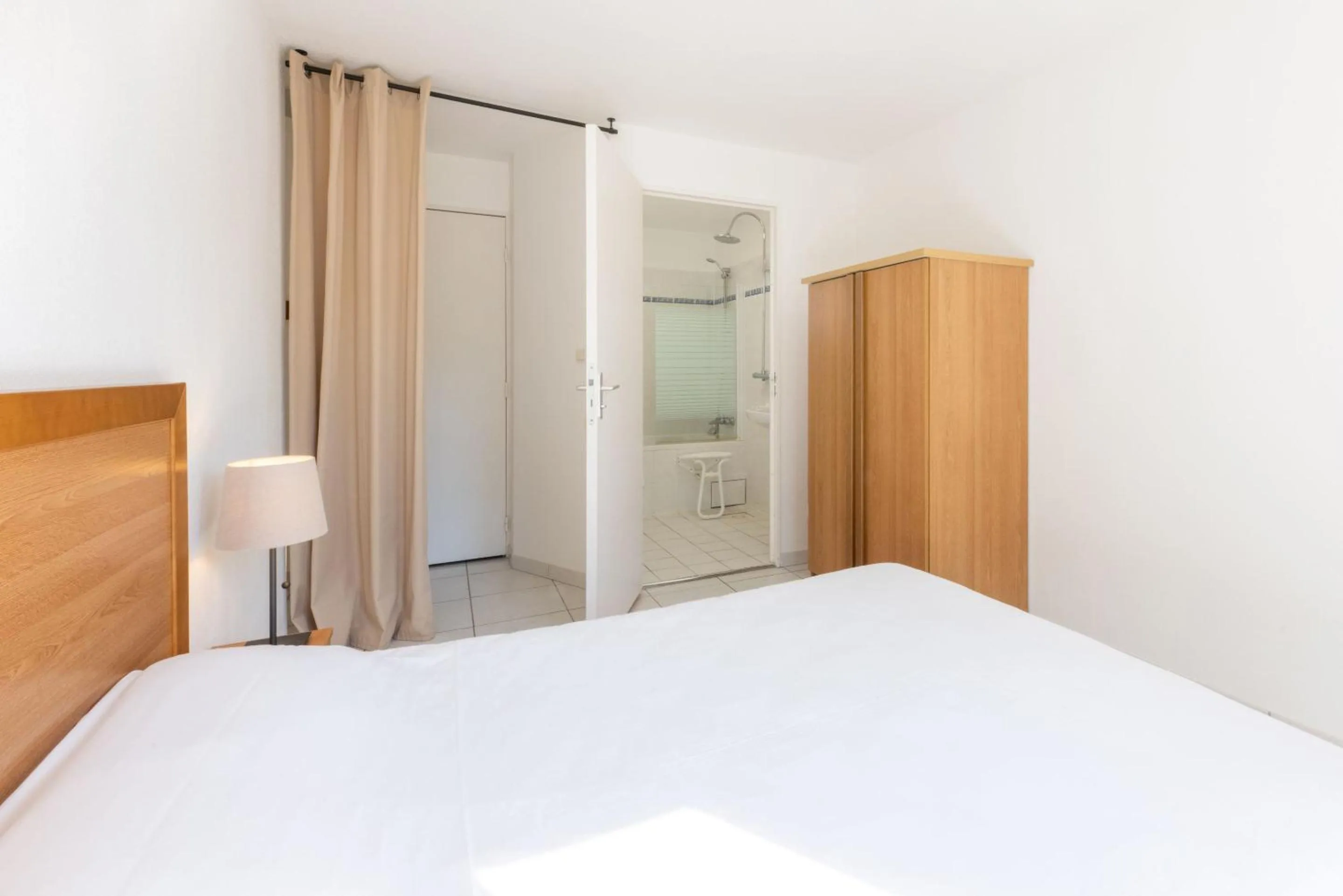 Bedroom, Bed in Résidence Odalys Horizon Morgat