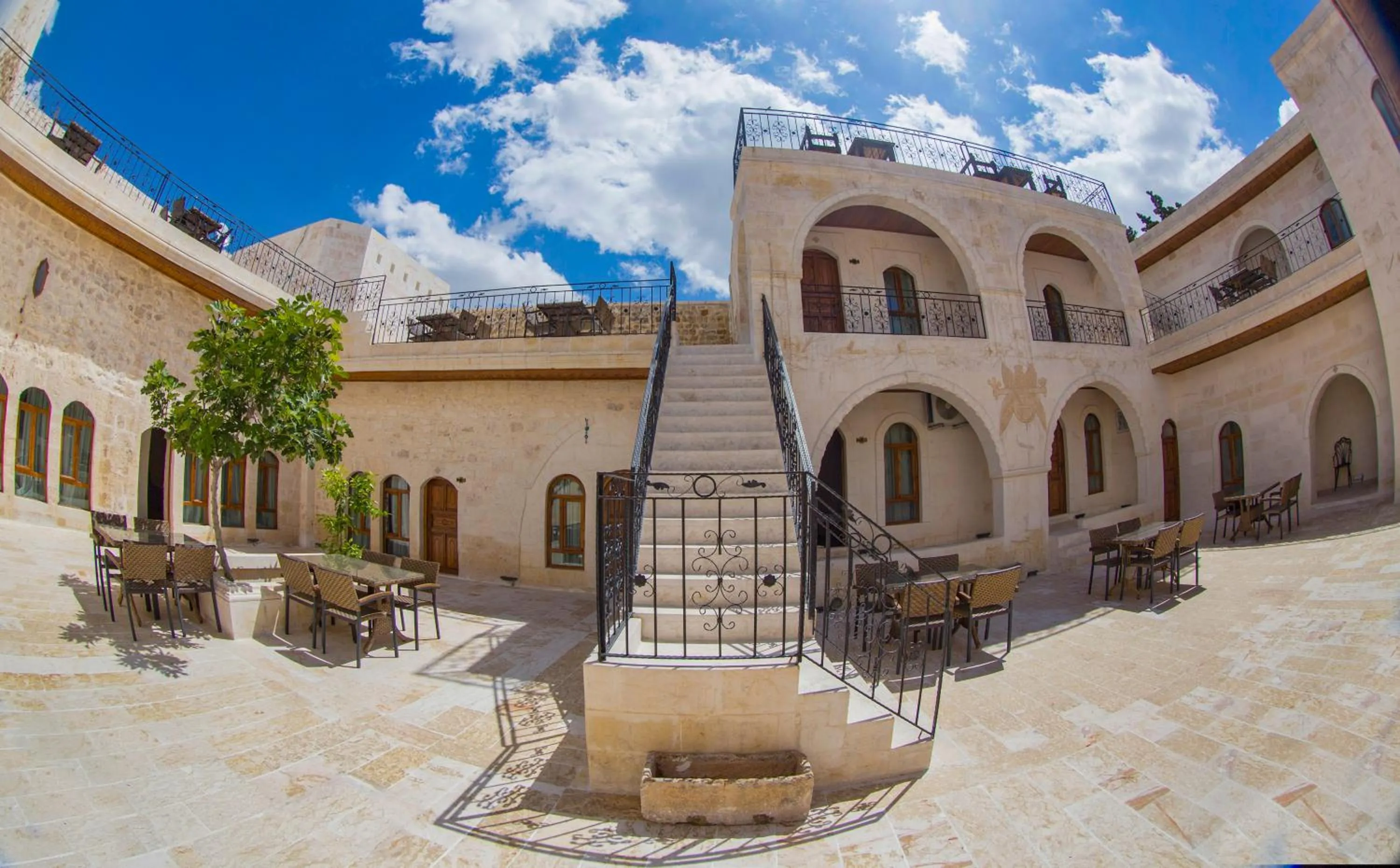 PALMYRA BOUTIQUE HOTEL