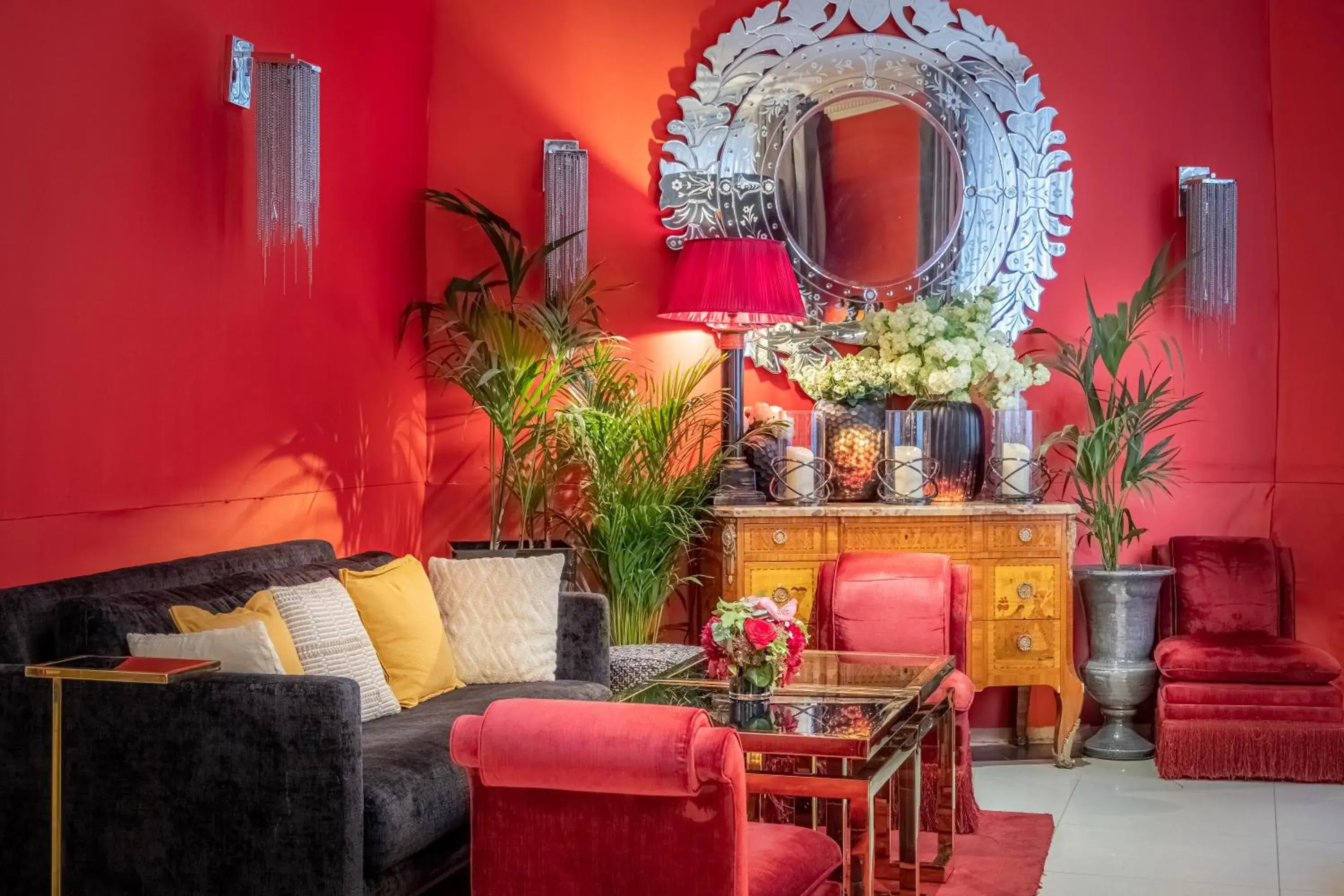 Lobby or reception in Hotel Trianon Rive Gauche Lobby or reception in Hotel Trianon Rive Gauche