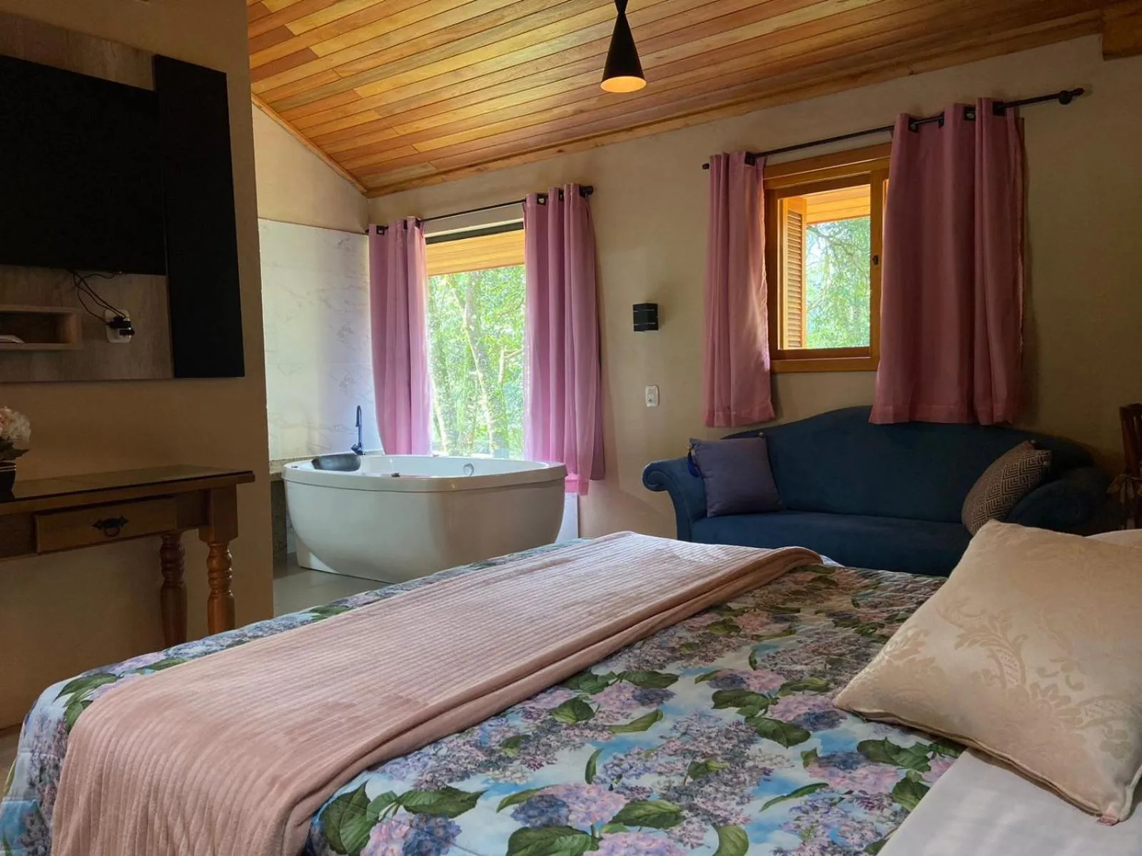 TV and multimedia, Bed in Pousada Maibe Amanhecer na Serra