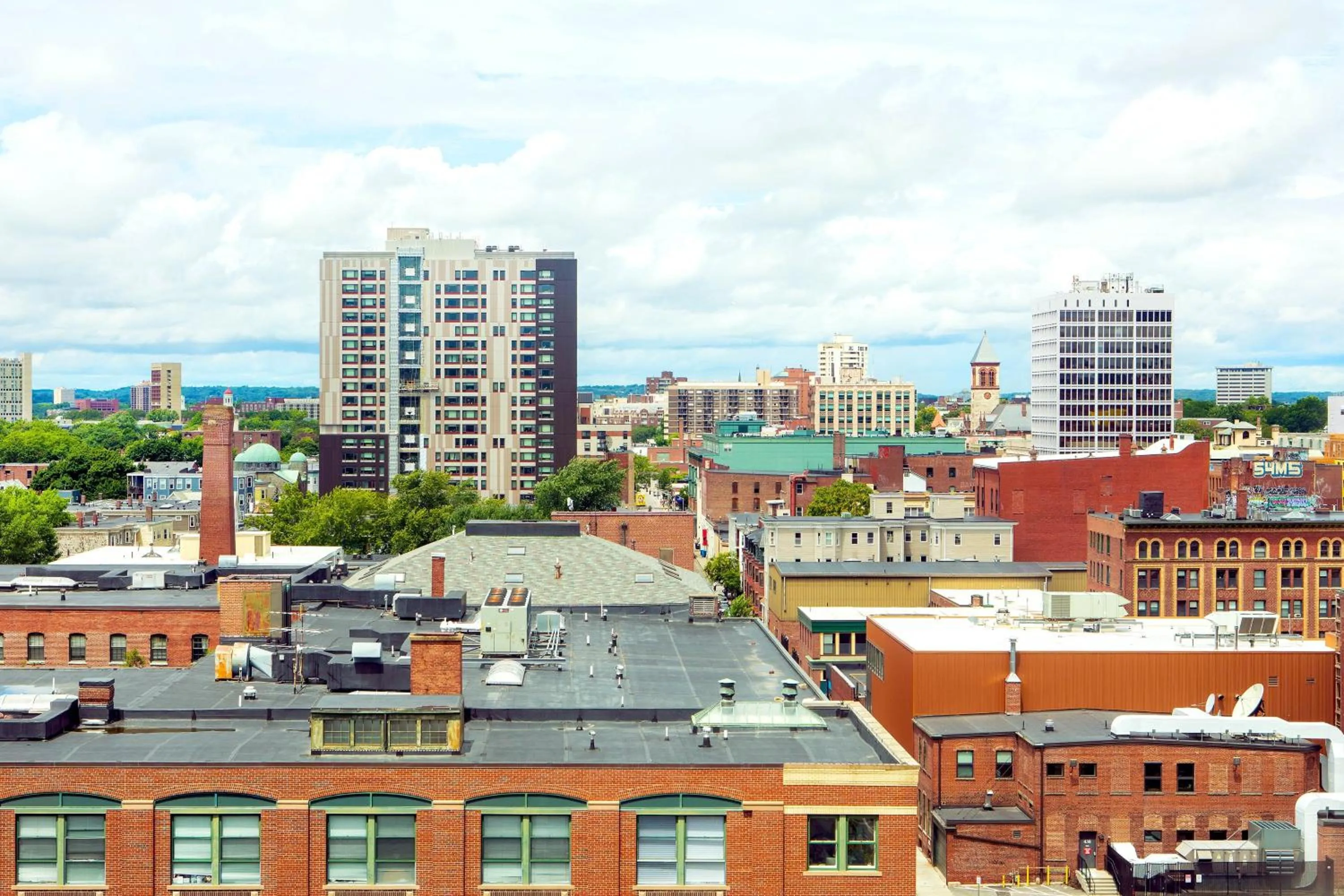 Photo of the whole room in Le Meridien Boston Cambridge