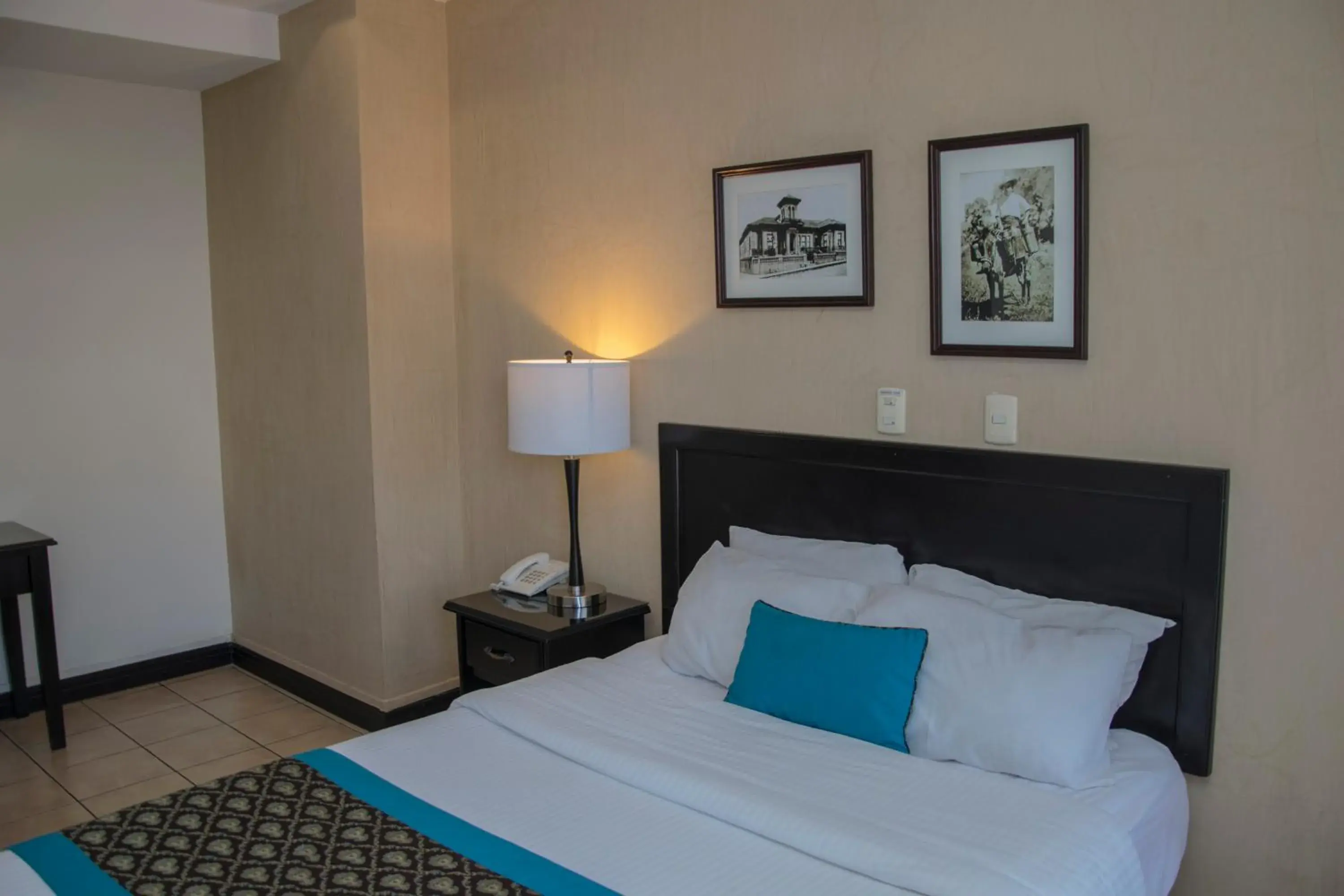 Bed in Hotel Colonial Bed in Hotel Colonial