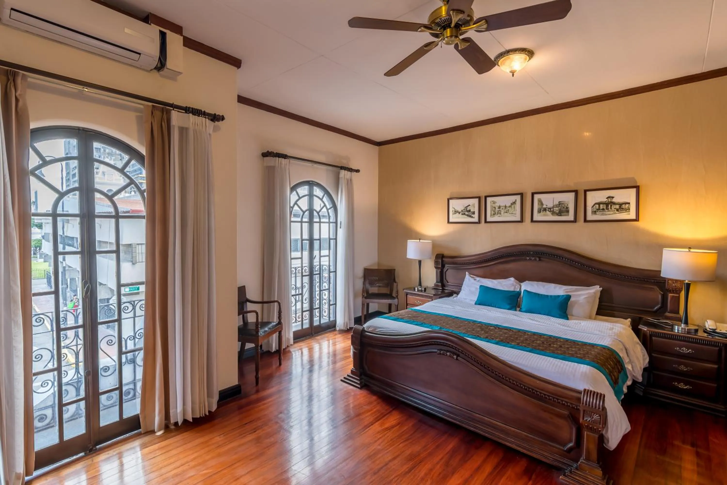 Bedroom, Bed in Hotel Colonial