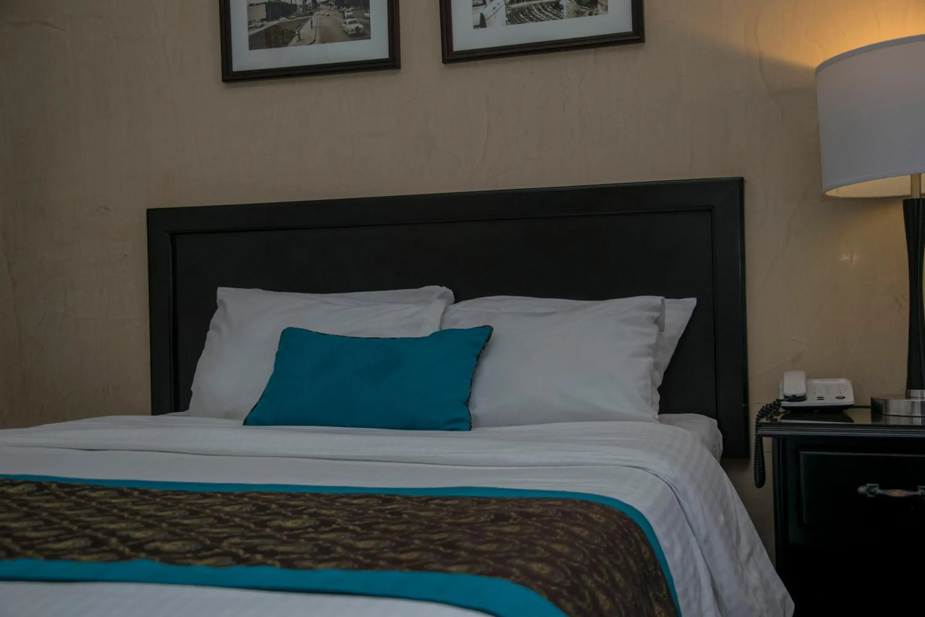 Bed in Hotel Colonial Bed in Hotel Colonial