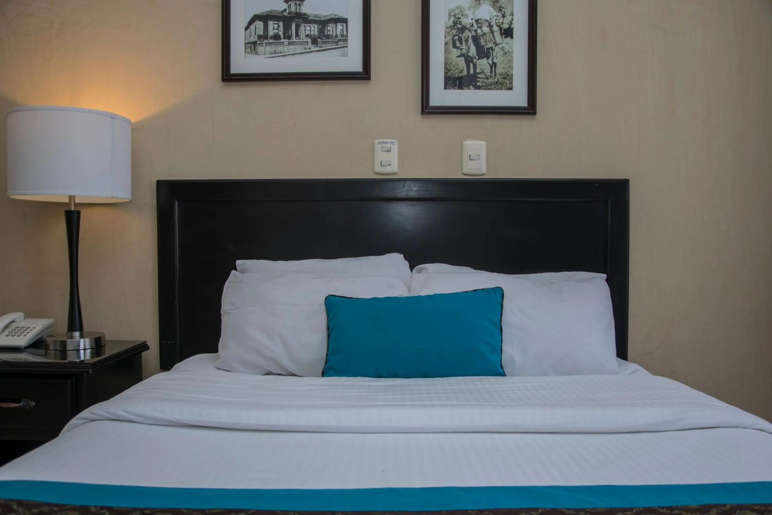 Bed in Hotel Colonial