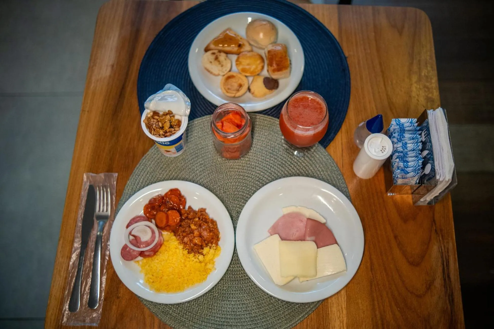 Food and drinks in Reserva Madero Loft Natal Hotel