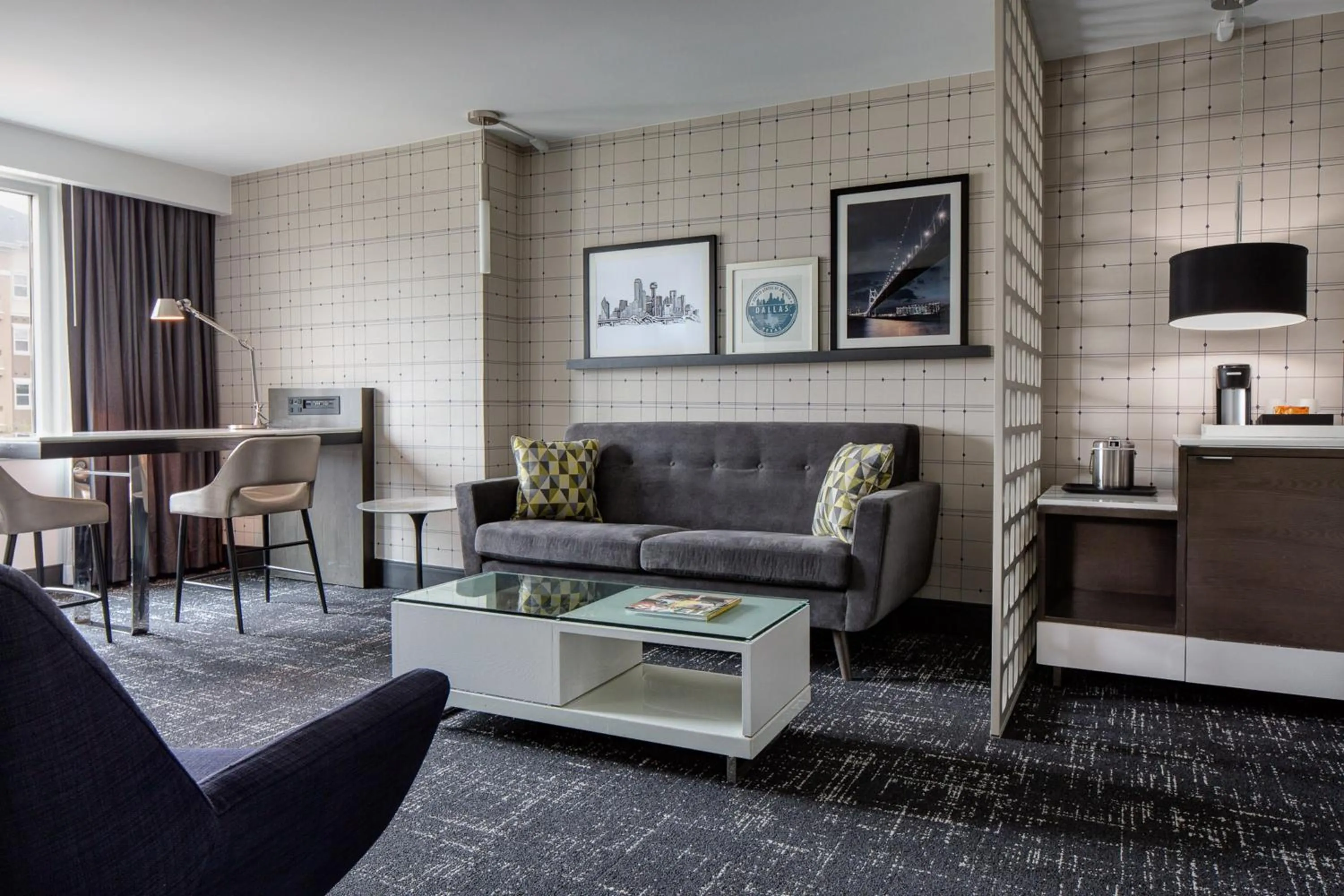 Living room in Le Meridien Dallas by the Galleria