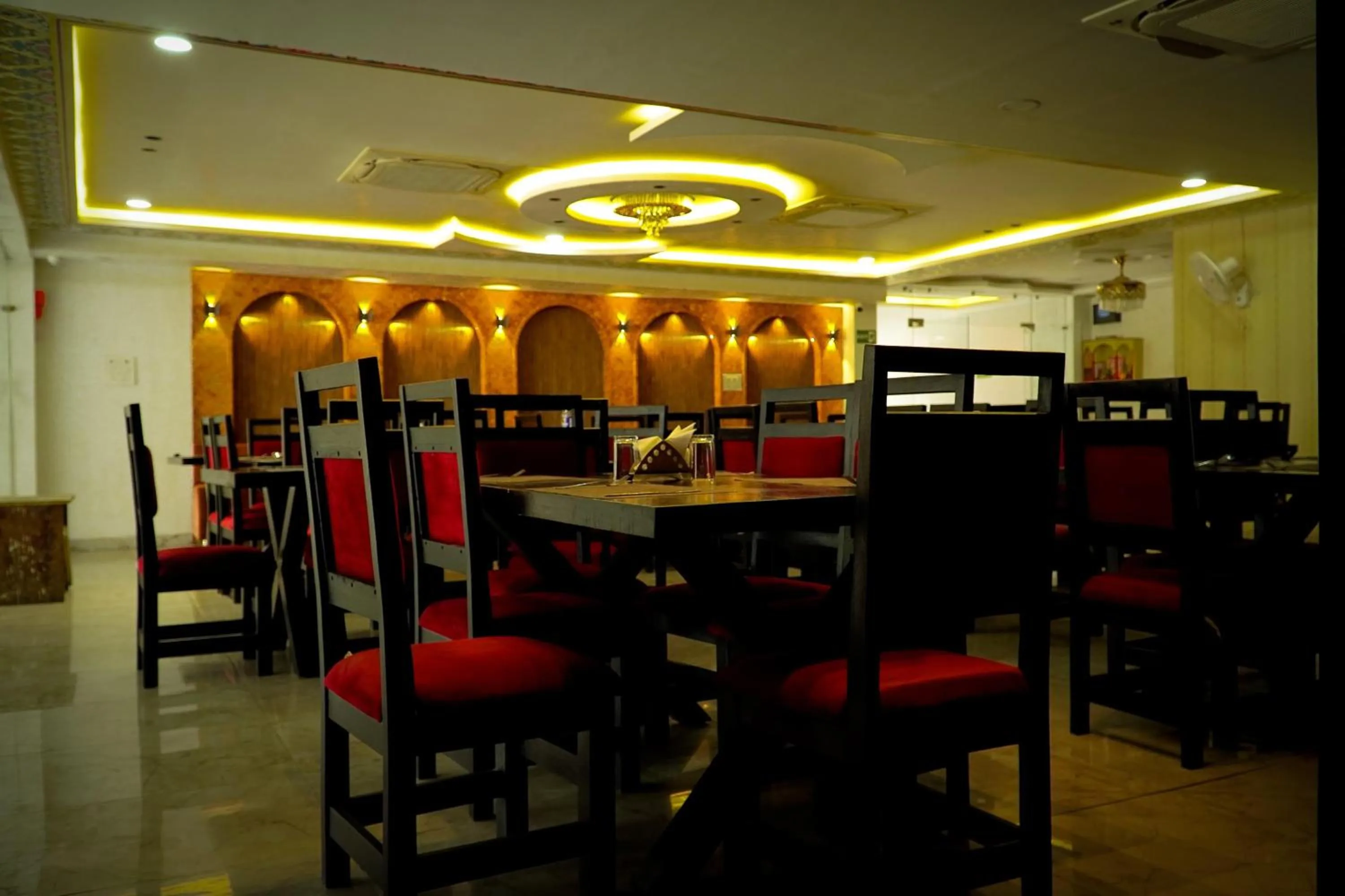 Restaurant/places to eat in Hotel Jaisal Inn - Pure Veg
